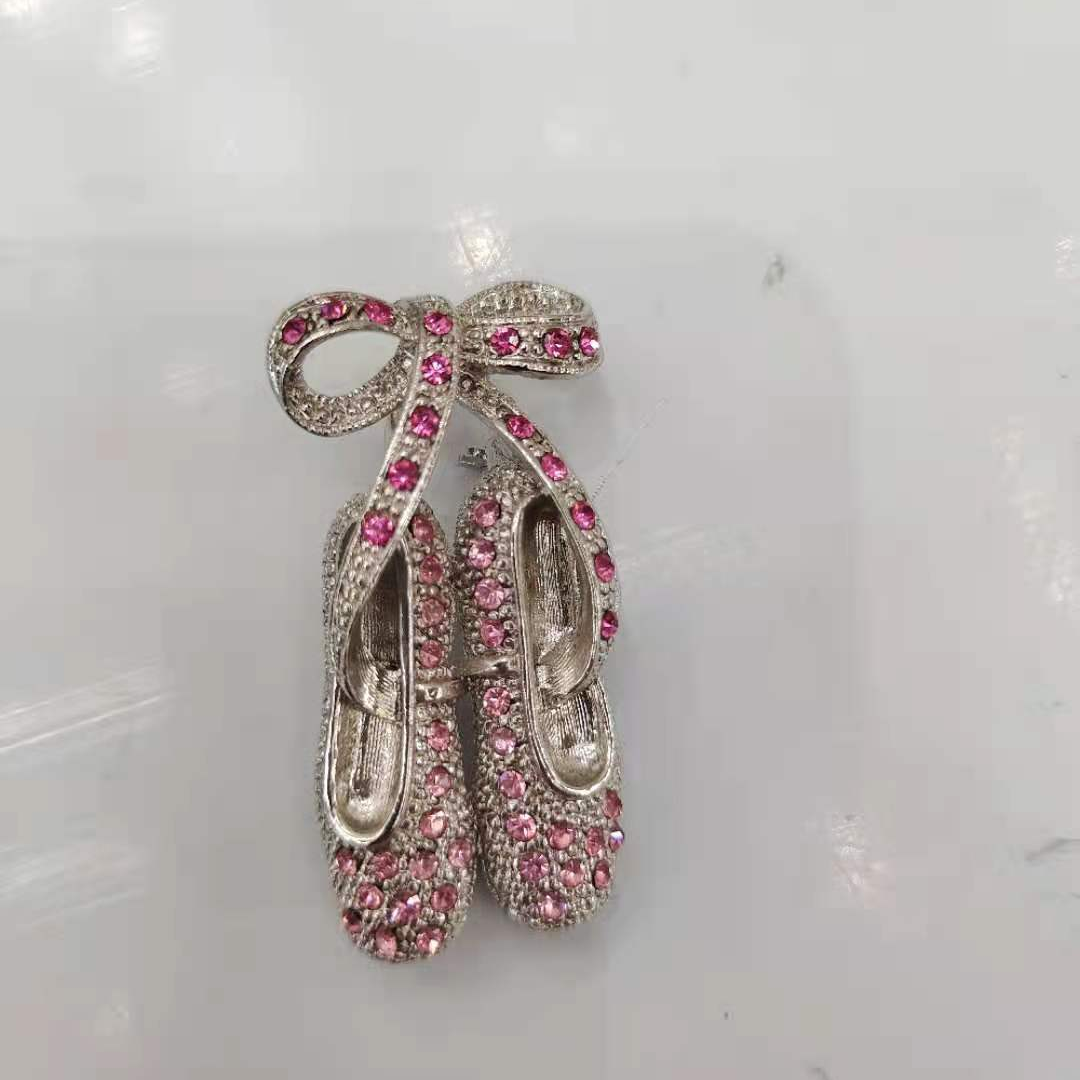 Fashion Pin 450