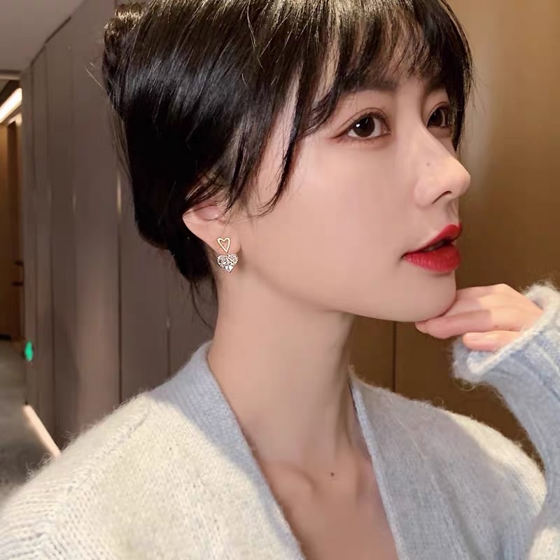 Little Heart Stud Earrings 925 Silver Needle Earrings 2021 New Style Trendy Earrings, simple Korean style trendy earrings Specification image