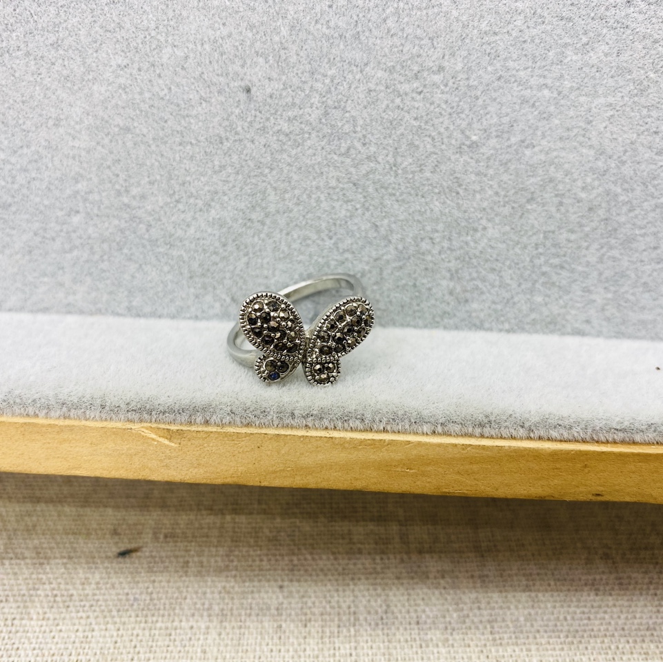 ins2021小众设计师原创设计师网红chic戒指满钻轻奢甜美重工蝴蝶🦋戒指女734