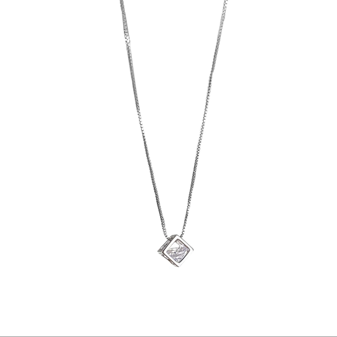 Hollow block clavicle chain