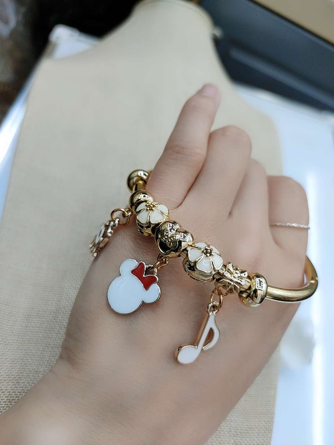 Pandora bracelet, women's pure silver beads, loose beads, stringing beads, diy white accessories, pacifier, bear bracelet, Little Red Book Specification image