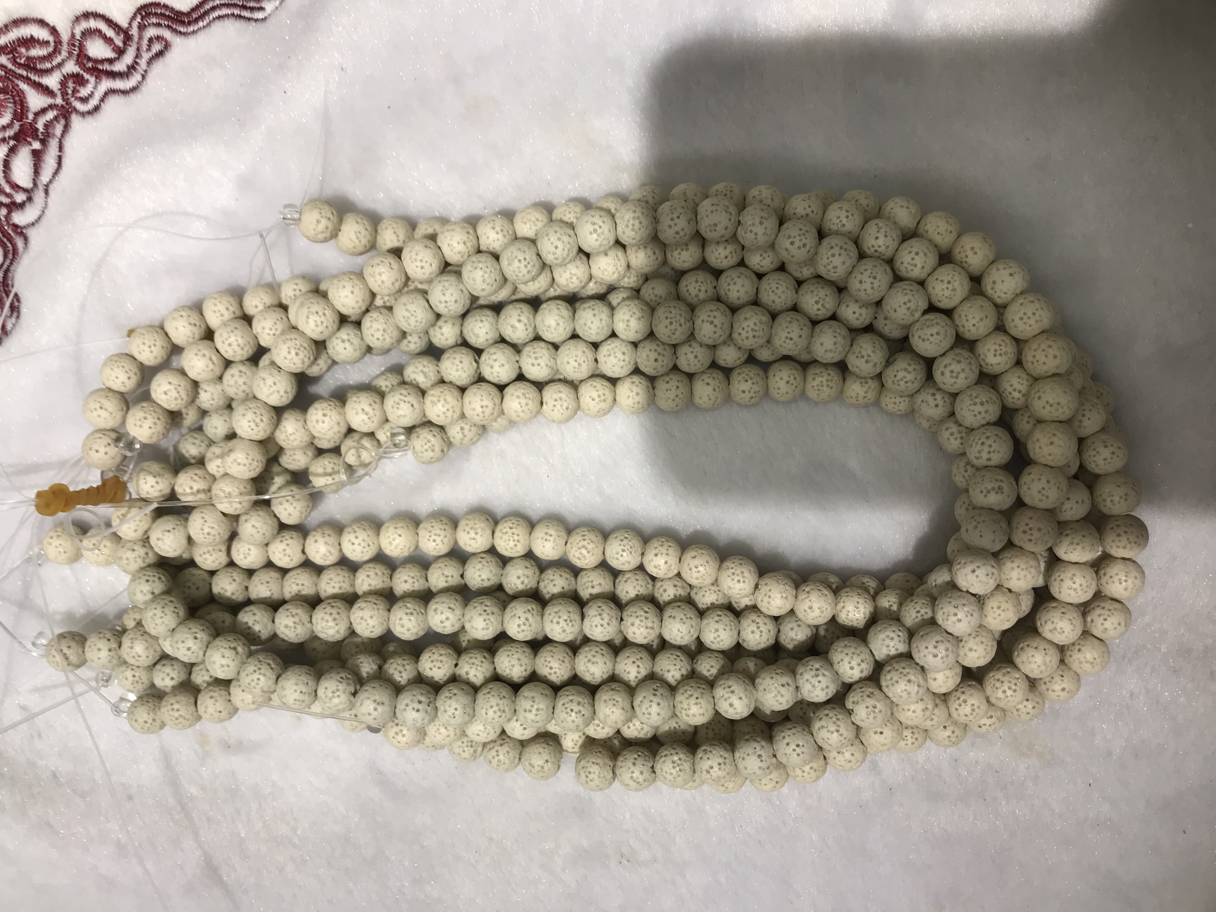 火山岩8*5mm车轮白色产品图