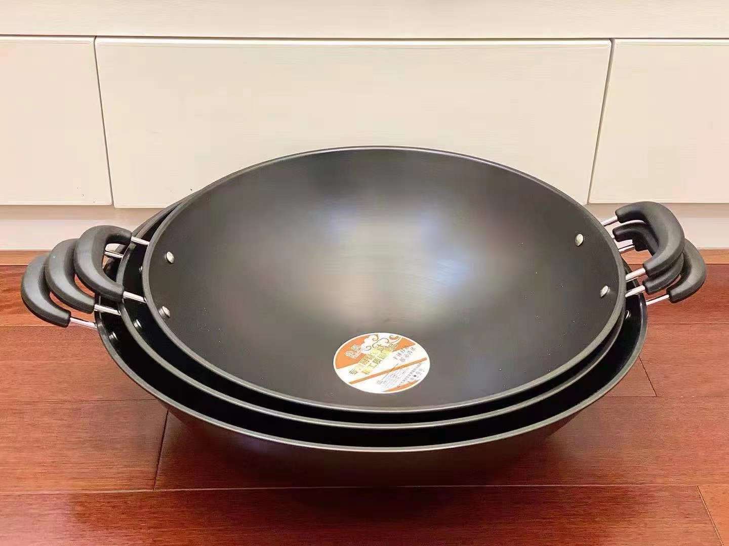 不生锈锅 铁锅白底实物图