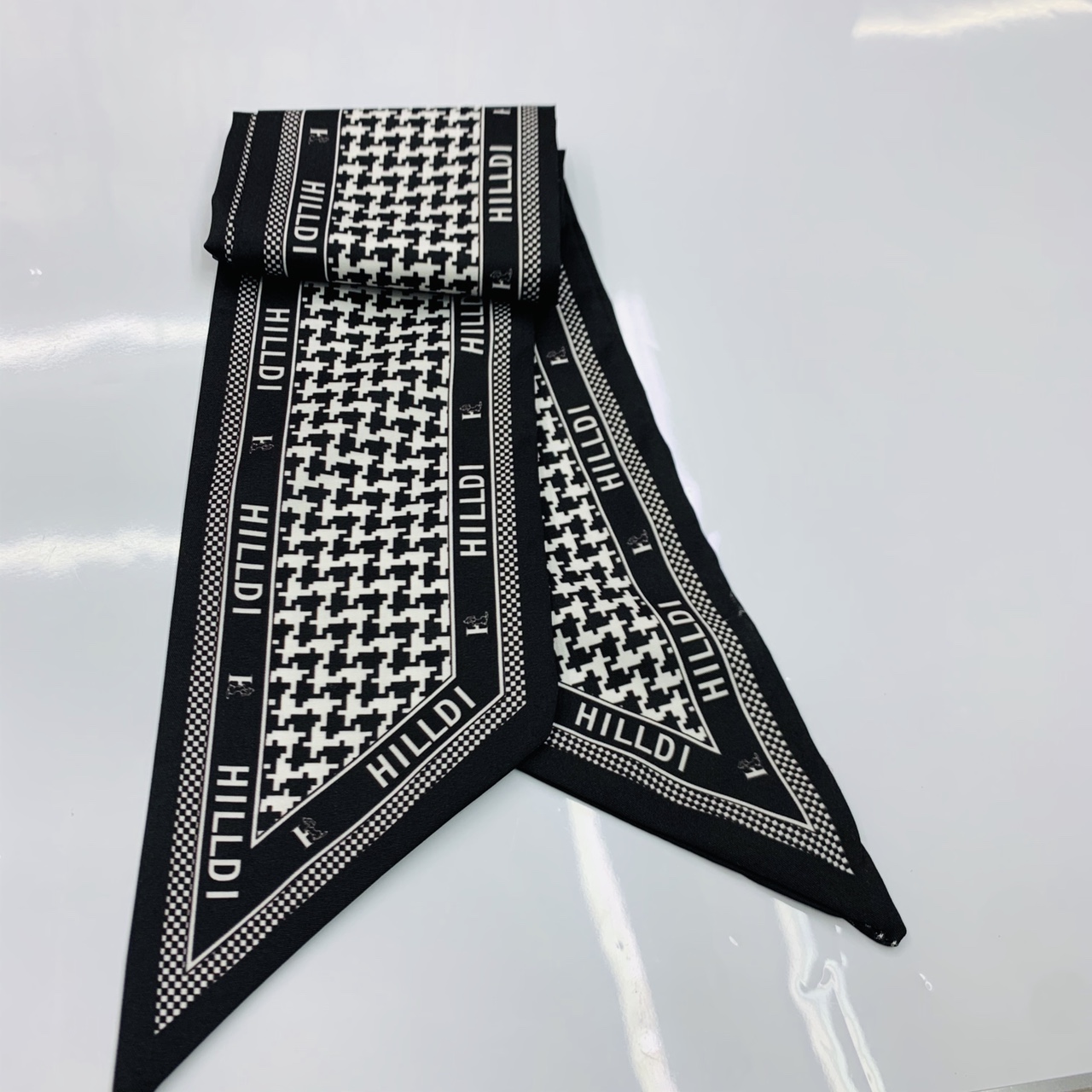 Multipurpose ribbon black plaid letter wide plate