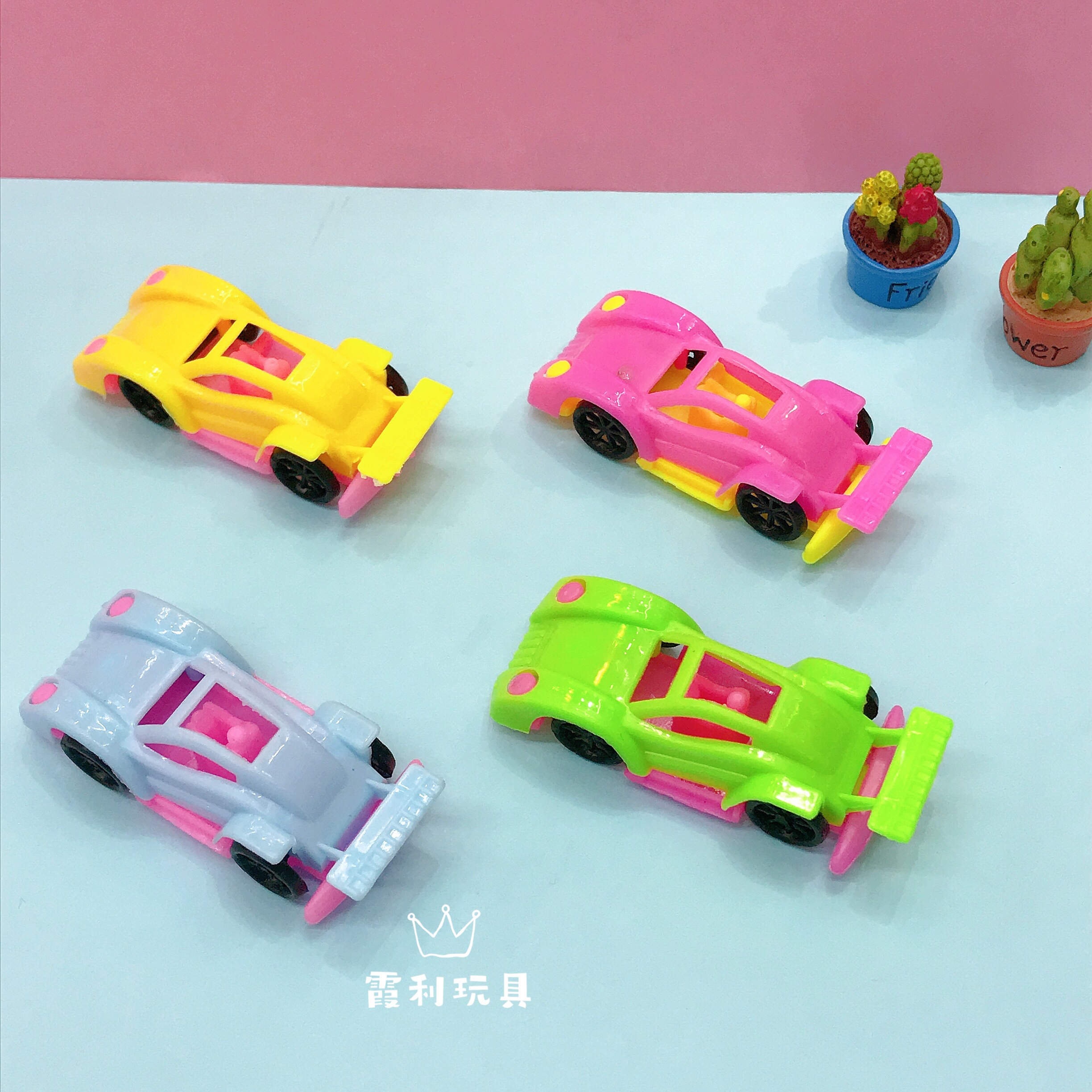 Colorful little racing cars, children's plastic toys, gift gacha detail image 3