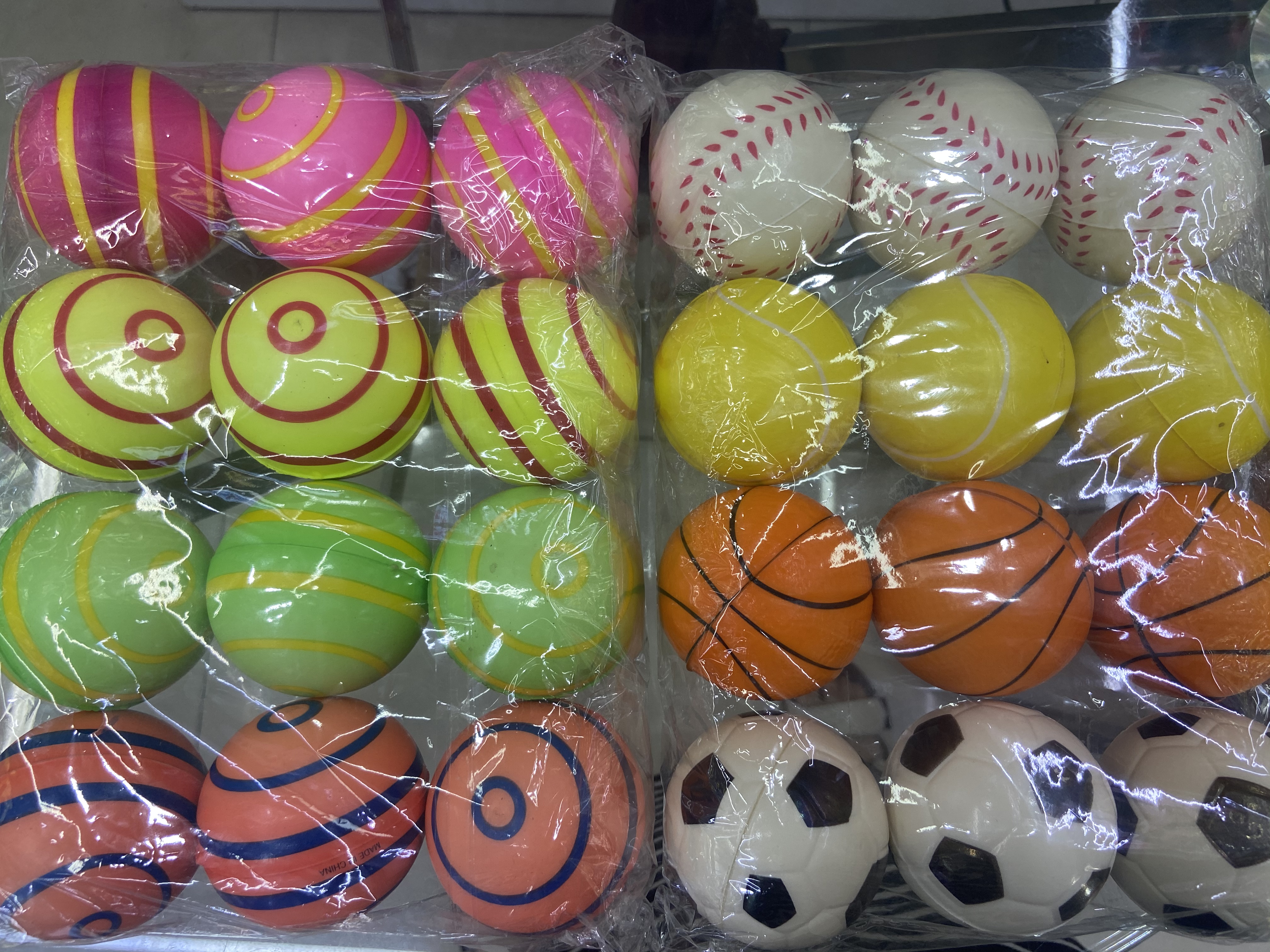 Factory direct sales 6.3 cm chaotic combination 65 girls and boys toys Sponge balls Foam balls children's toys. 12/opp... details Picture