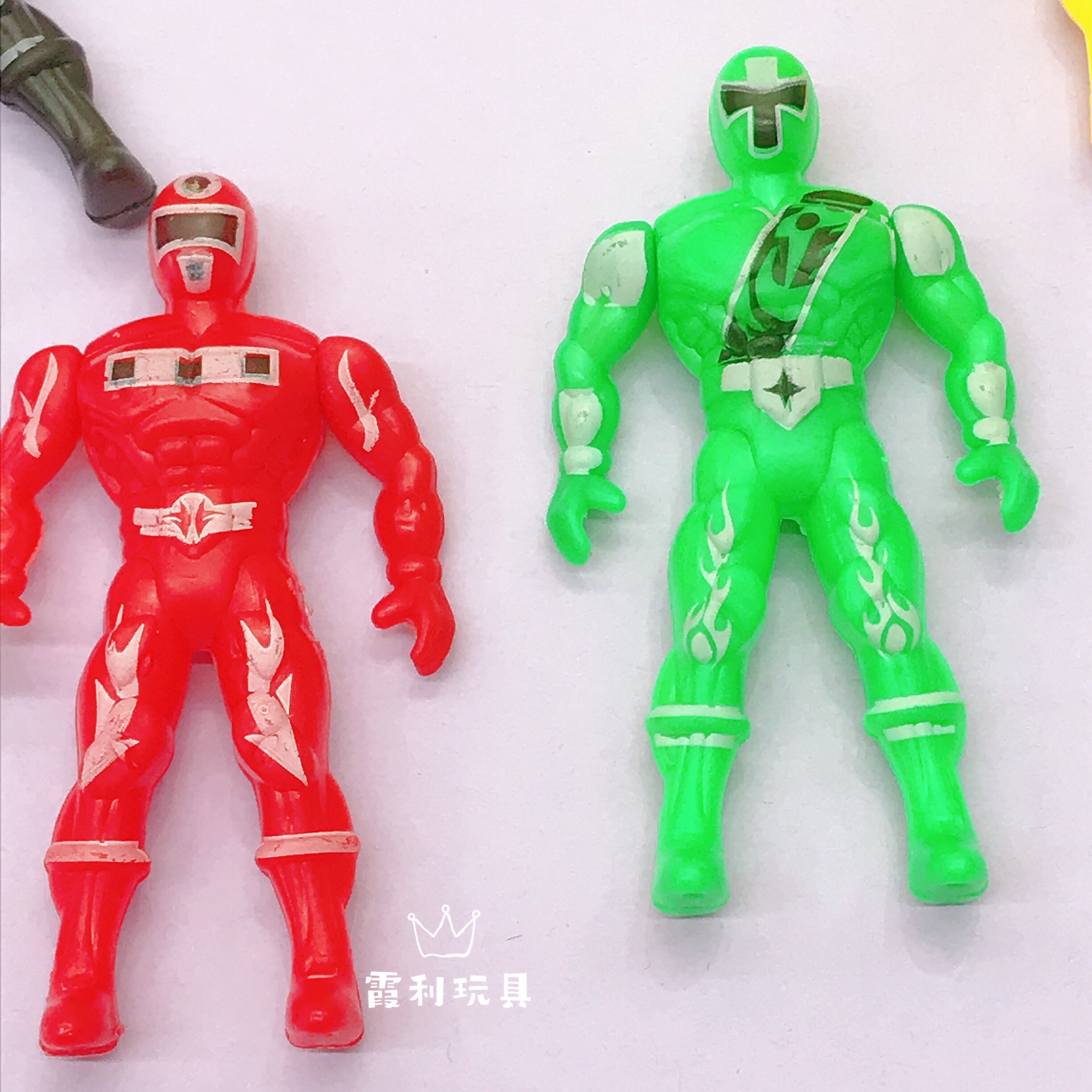 Colorful robot gift gacha Item Picture