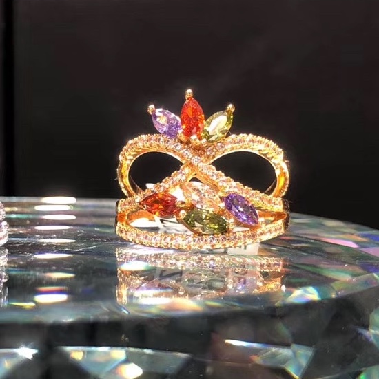 Retro European and American style fashion new Korean color zircon ring ladies explosive