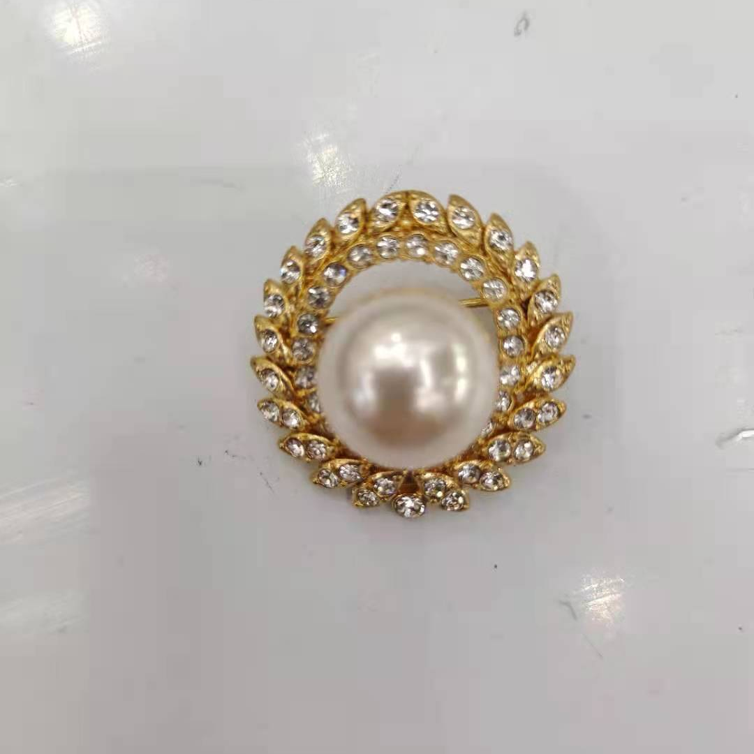 Fashion pin 434