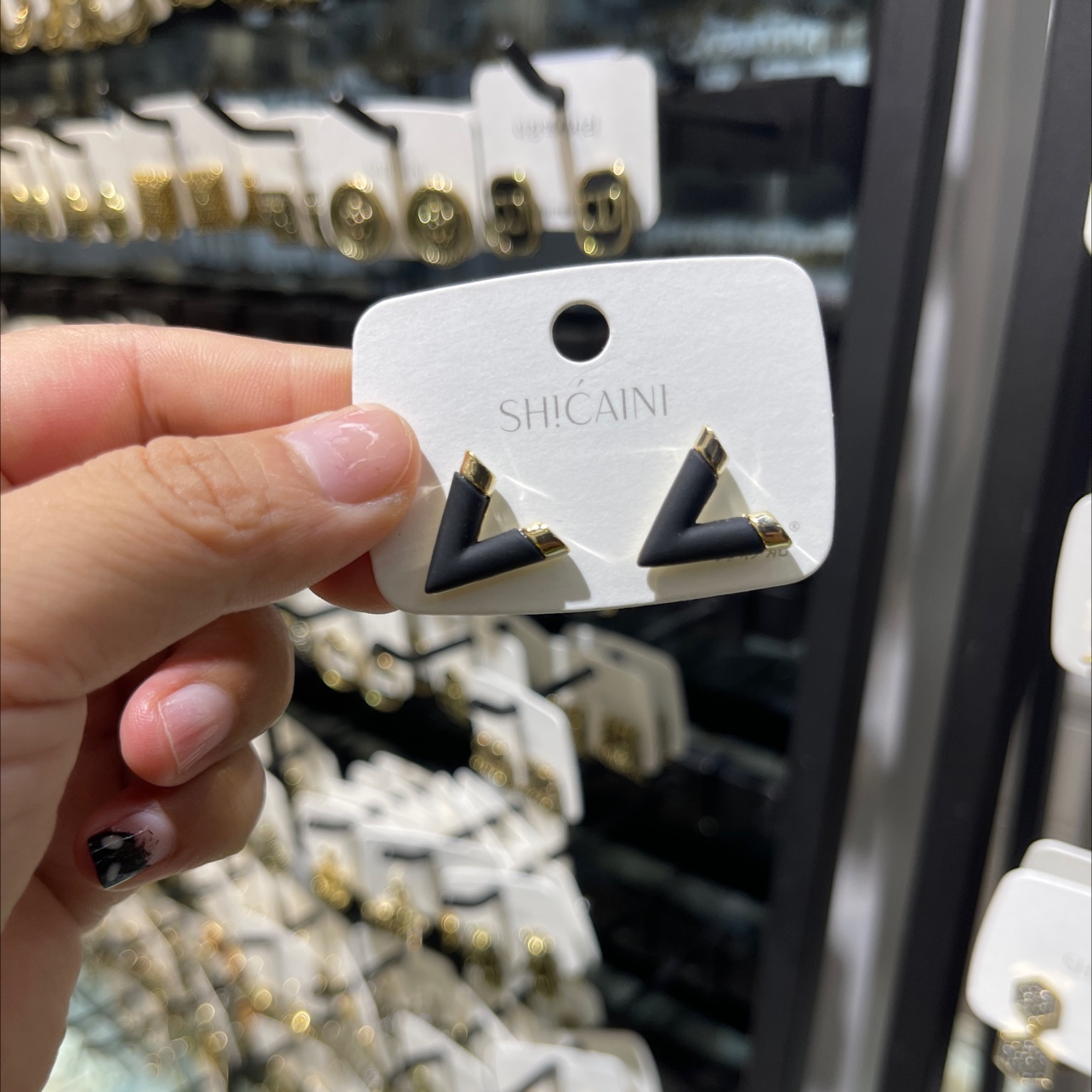 字母V休闲款