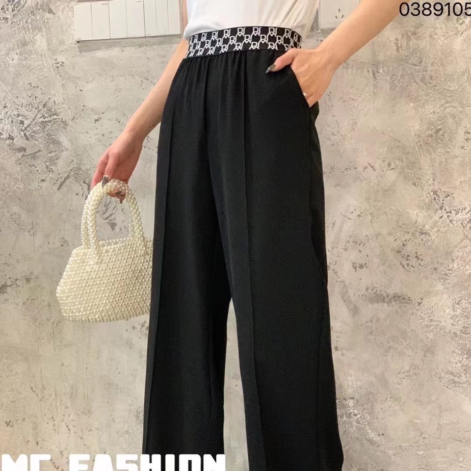 腰上带英文的直筒裤图