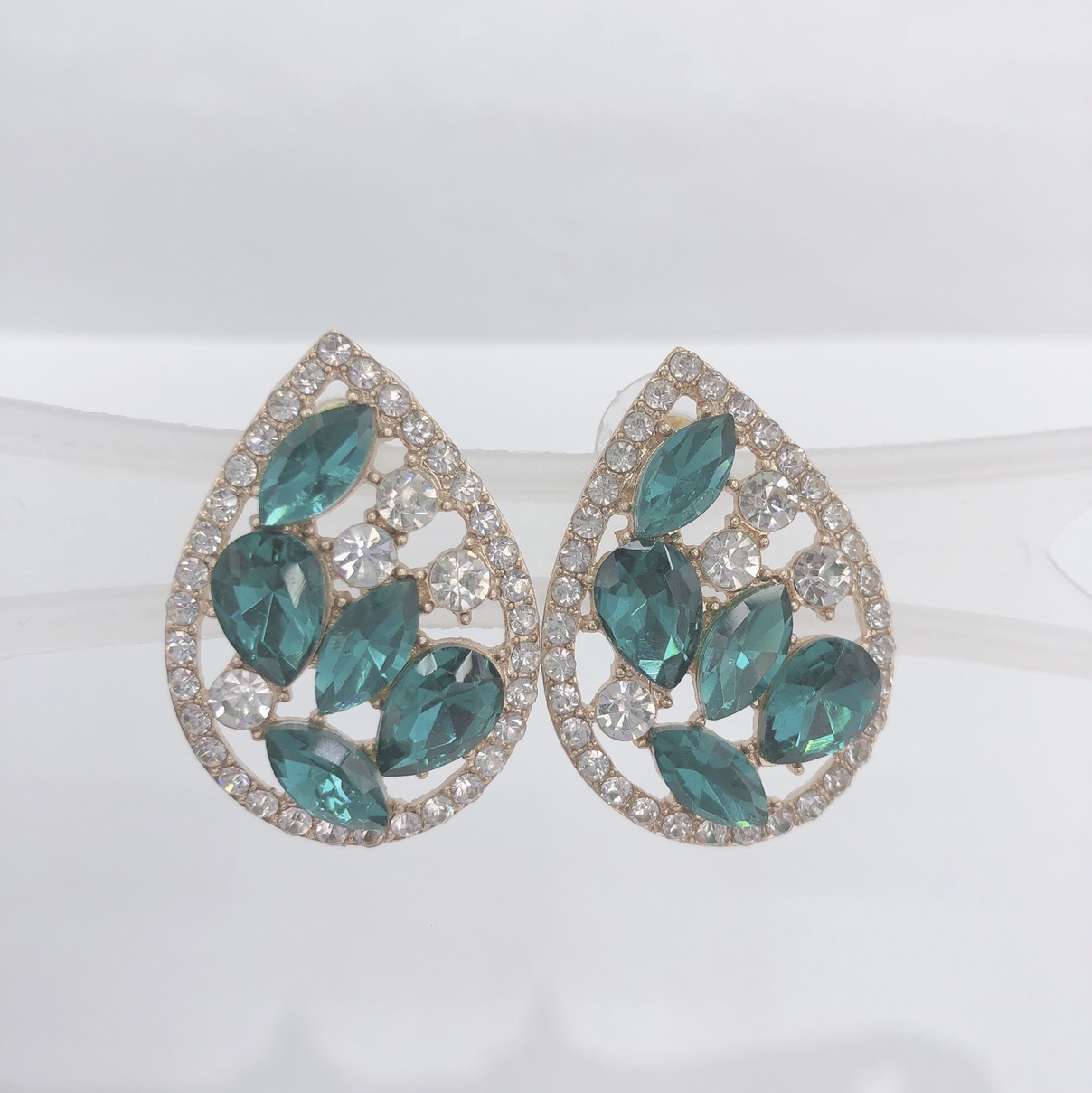 New style earrings simple temperament personality design sweet girl essential earrings