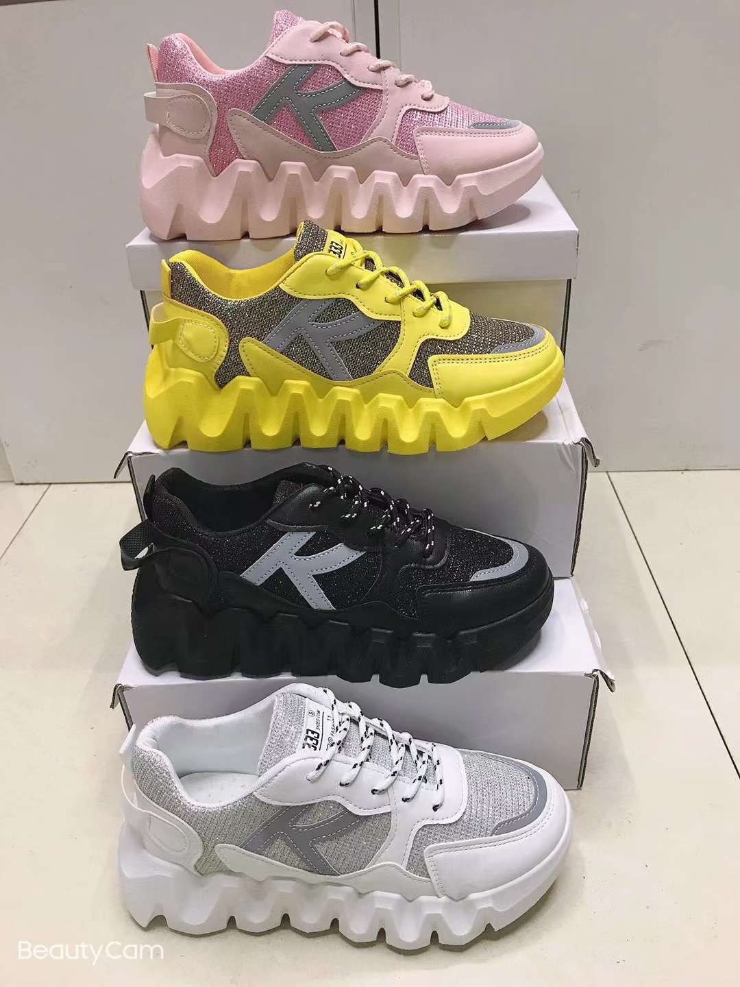 爆款女鞋产品图