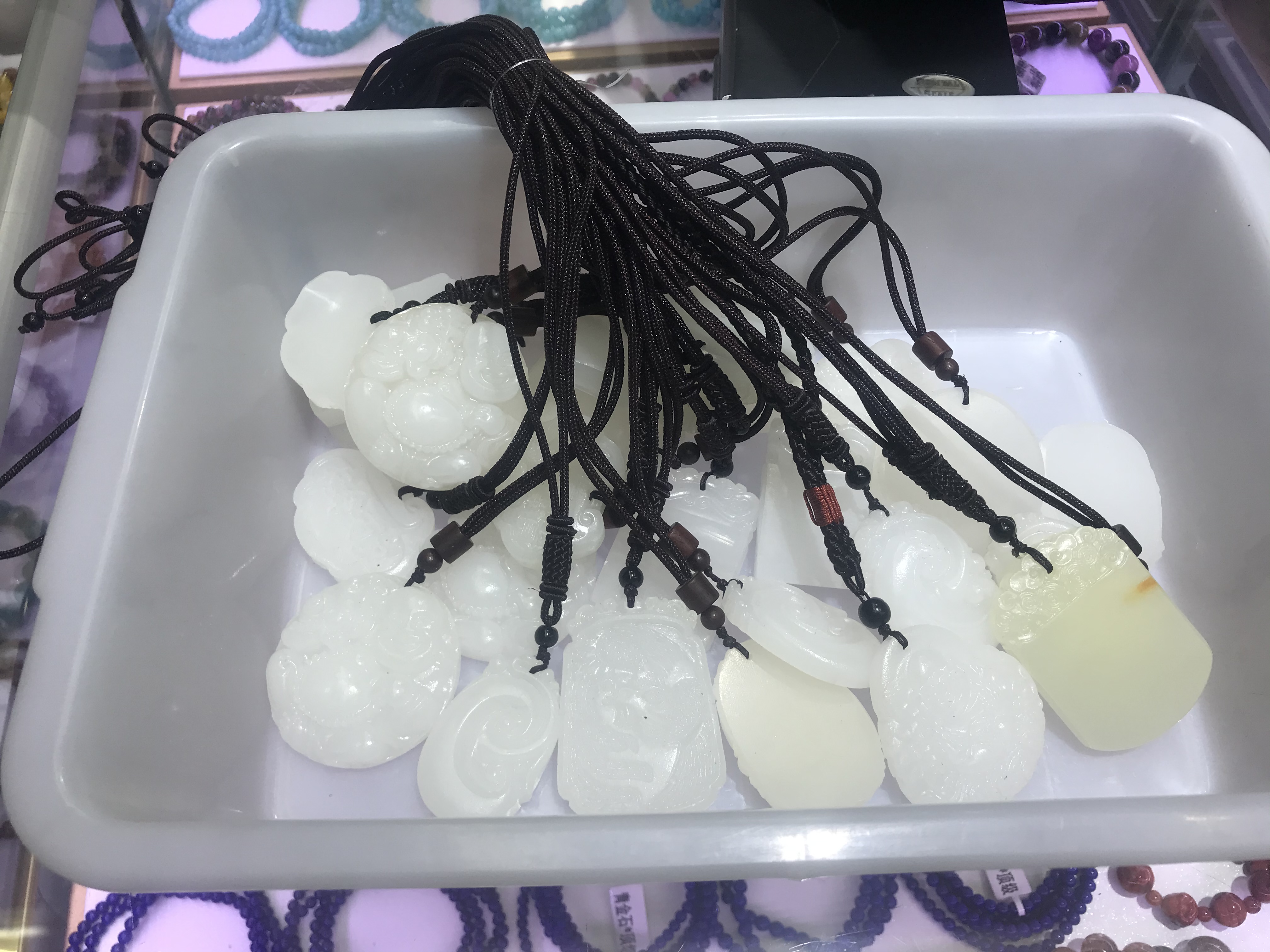 White jade white size random style liquidación tratamiento colgante Item Picture