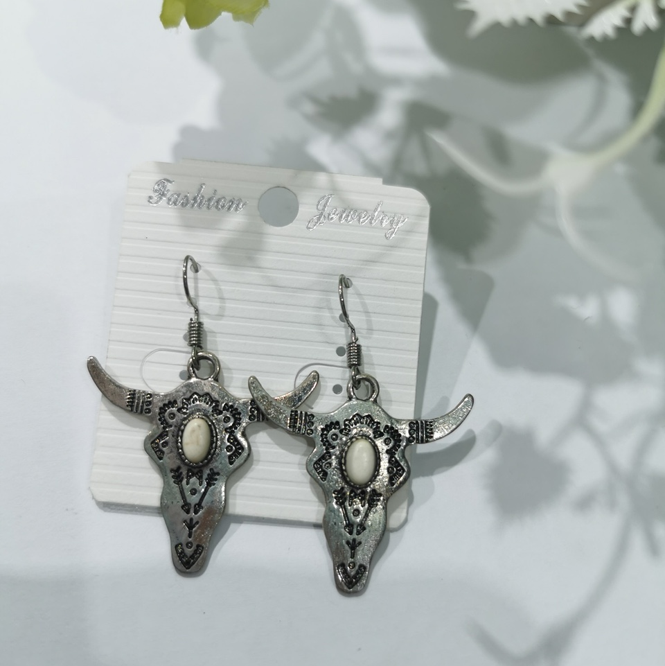 Earrings 011