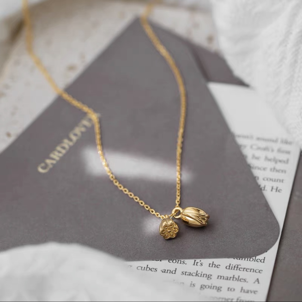 Lotus seed clavicle chain