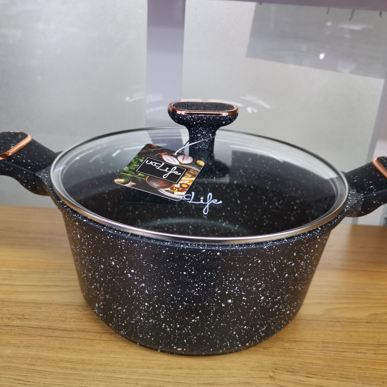 A 20cm large eared soup pot