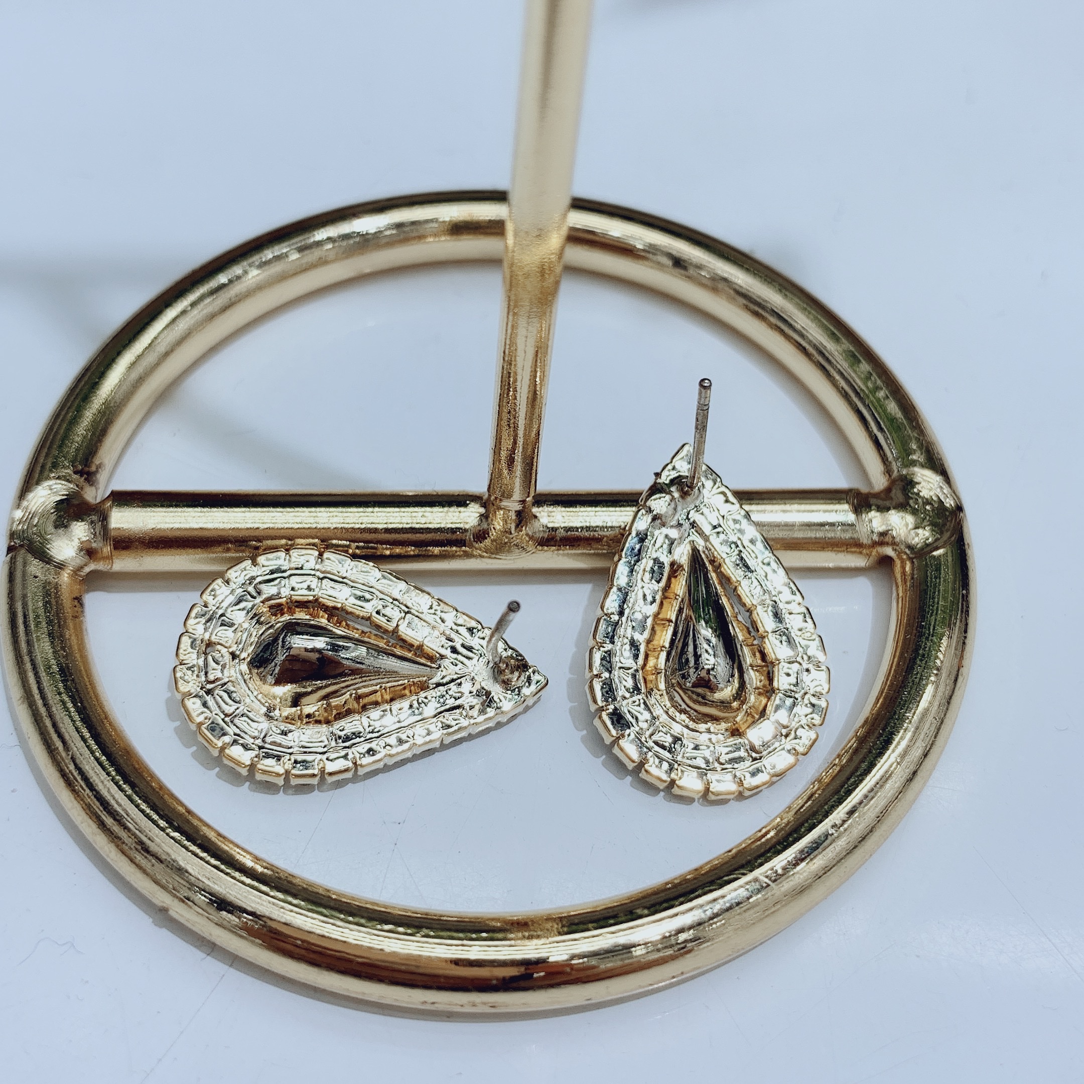 2021 Grey glass claw chain teardrop stud 925 silver needle, simple, elegant and fashionable Korean style casual Item Picture