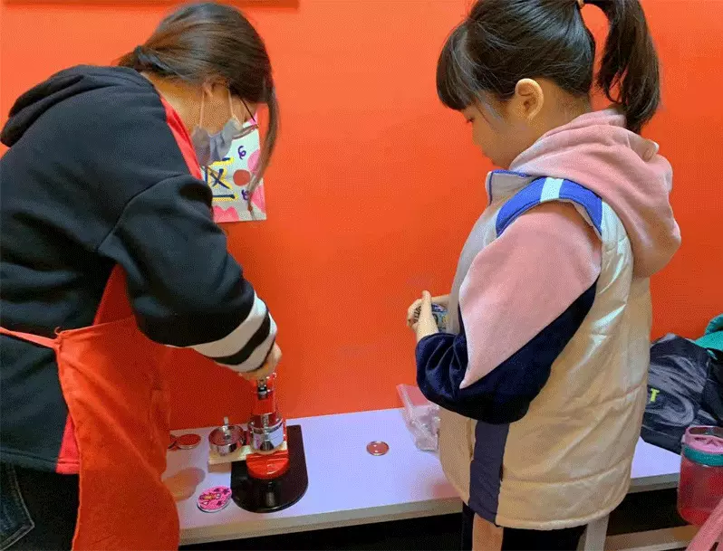 DC-109套餐 胸章机器 徽章压卡机器亚马逊同款美术活动 DIY定做套餐详情图14