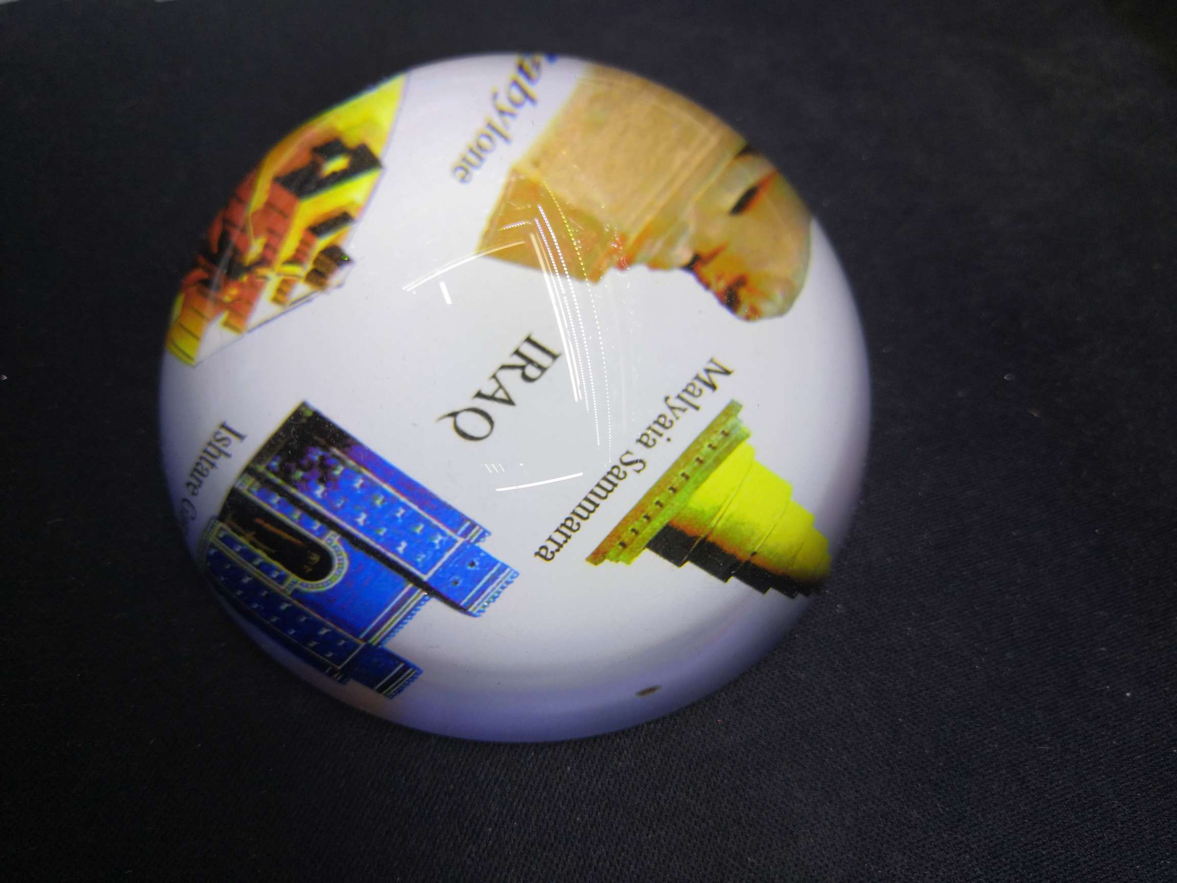 Yiwu Yanfan Handicrafts Store 7951 offers crystal ornaments and crystal balls for both men and women Item Picture