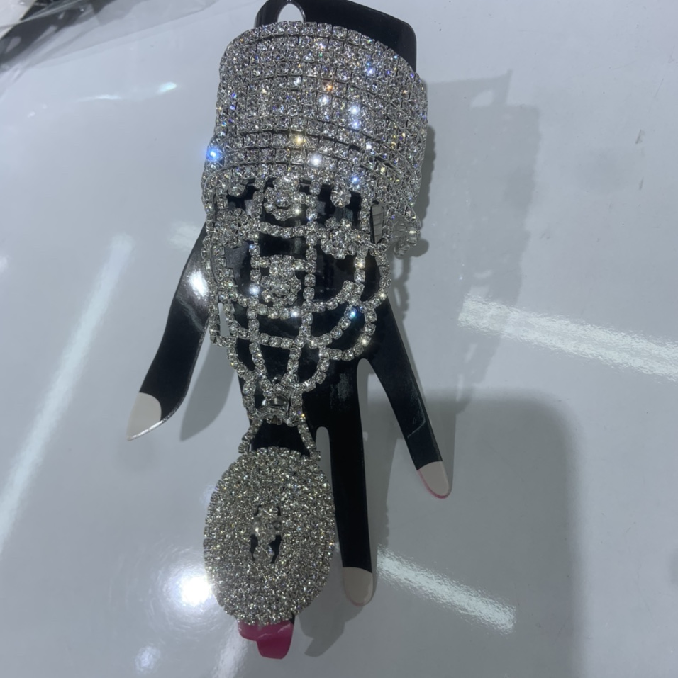 Rhinestone hand back chain 24
