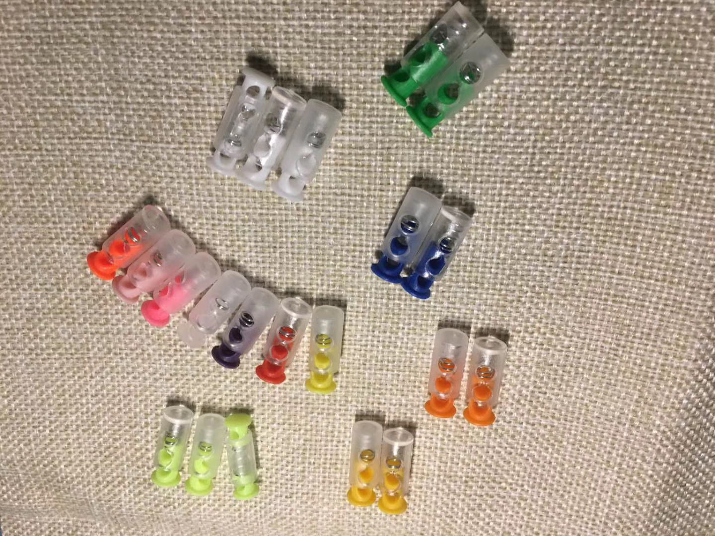 أزرار لزخرفة أزرار أنف الخنازير من نوابض بلاستيكية لحقائب الحقائب Item Picture