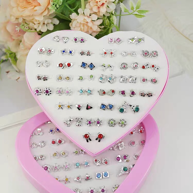 36 pairs of heart box plastic needle earrings Plastic needle silver earrings
