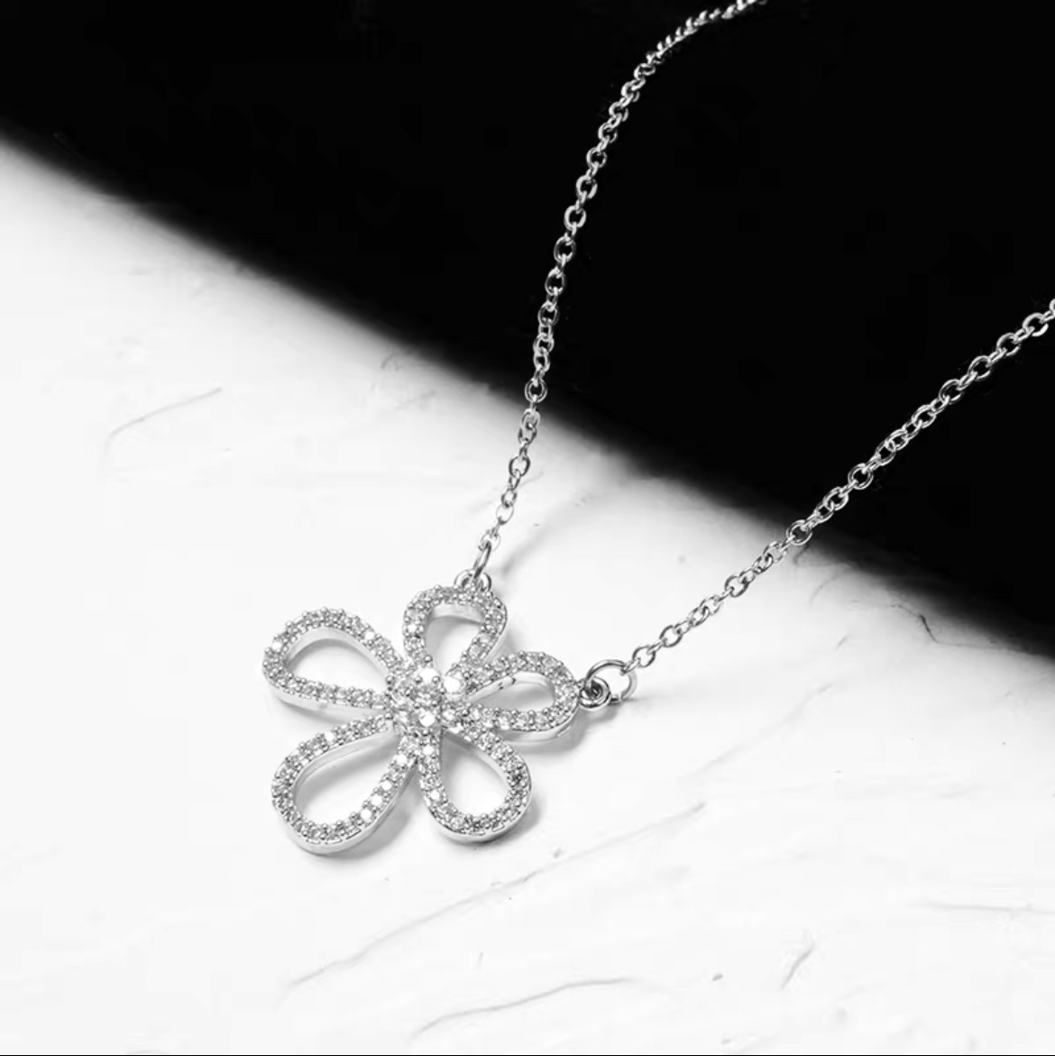 Silver cherry collar chain
