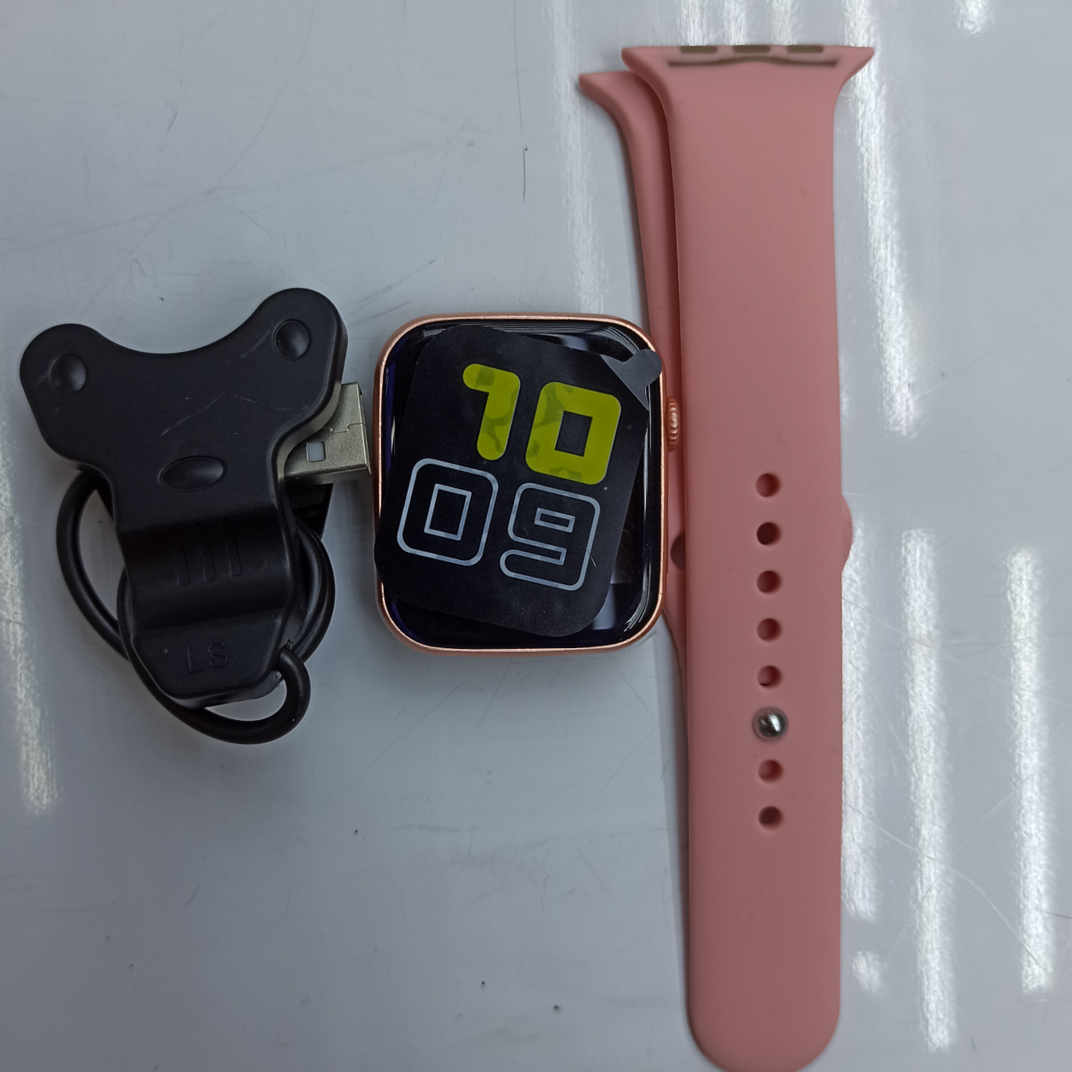 2021 recommended Y16 smart watch temperature detection Blood oxygen measurement heart rate measurement