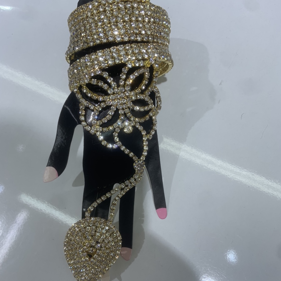 Rhinestone hand back chain 26