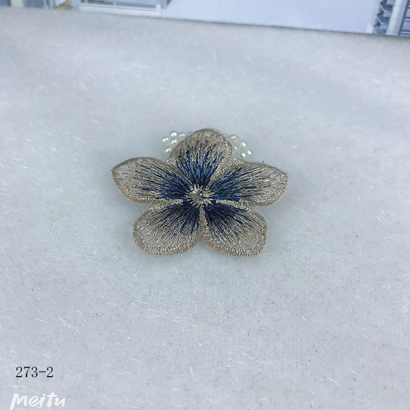 DIY materials: gold and silver threads, large embroidery, five-petal flower pieces, shoes, hats, clothes, accessories, flower earrings, necklaces, and accessories Specification image