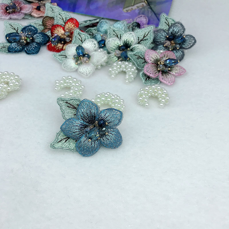 Embroidered large butterfly, retro diy clothing accessories, brooches, hairpins, scarves, hats, earrings, shoes, and accessories Item Picture