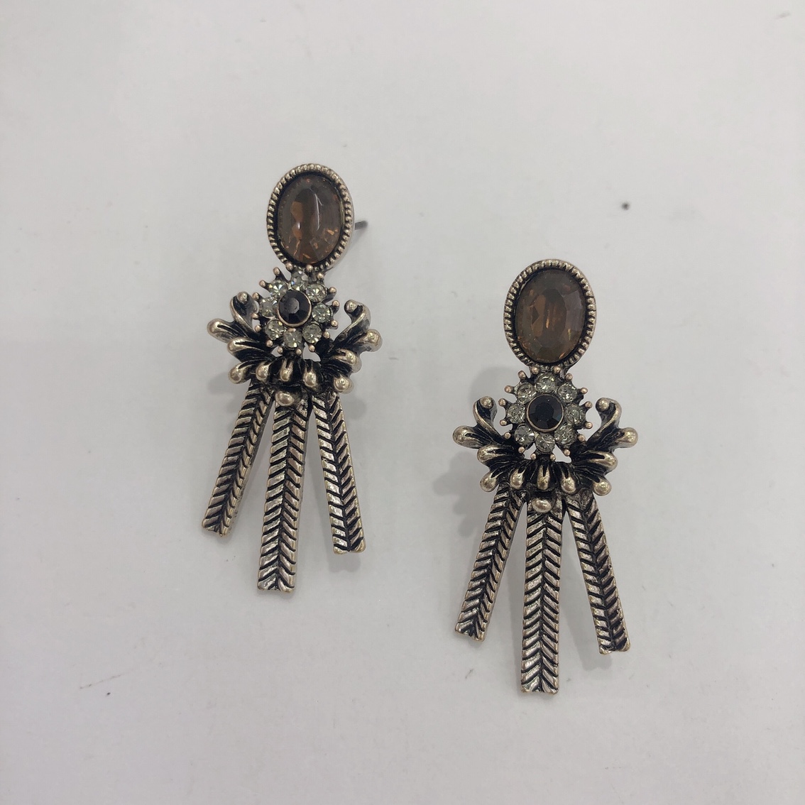 Simple fashion niche design retro national style earrings