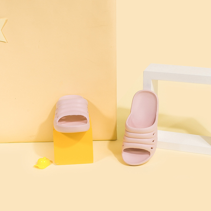 Little Deer Mili children's slippers for summer girls, soft soles for babies, indoor bathroom, anti-slip outerwear for kids, cool slippers for older children Specification image