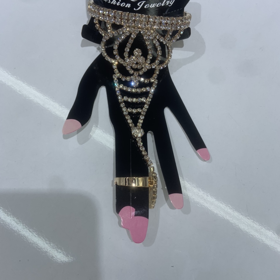 Rhinestone hand back chain 31