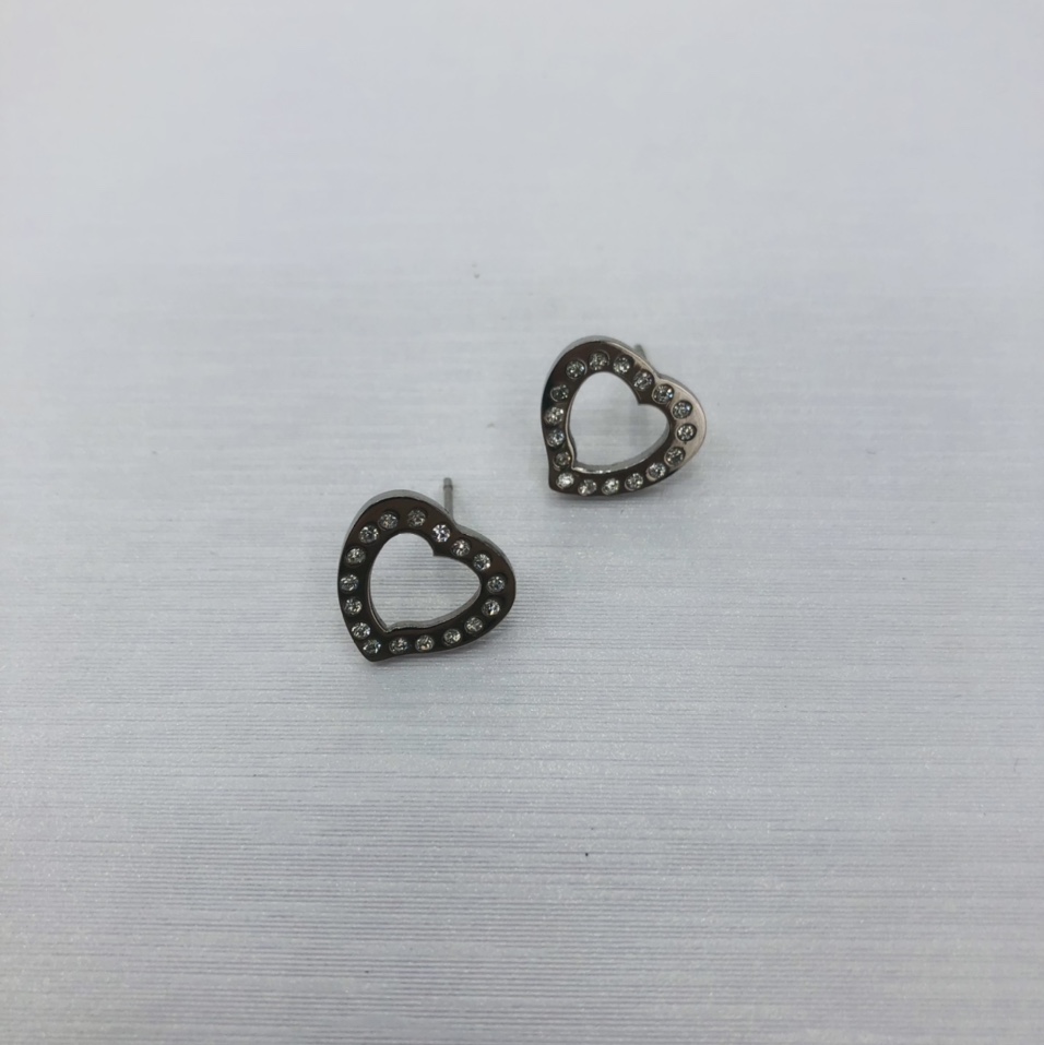Small and simple Korean-style stainless steel ear studs for girls 14
