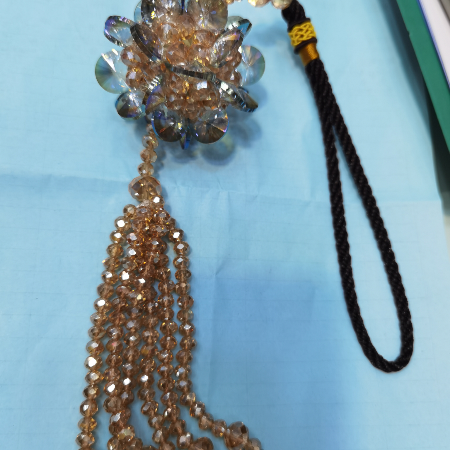 2021年新款莲花求水晶车饰