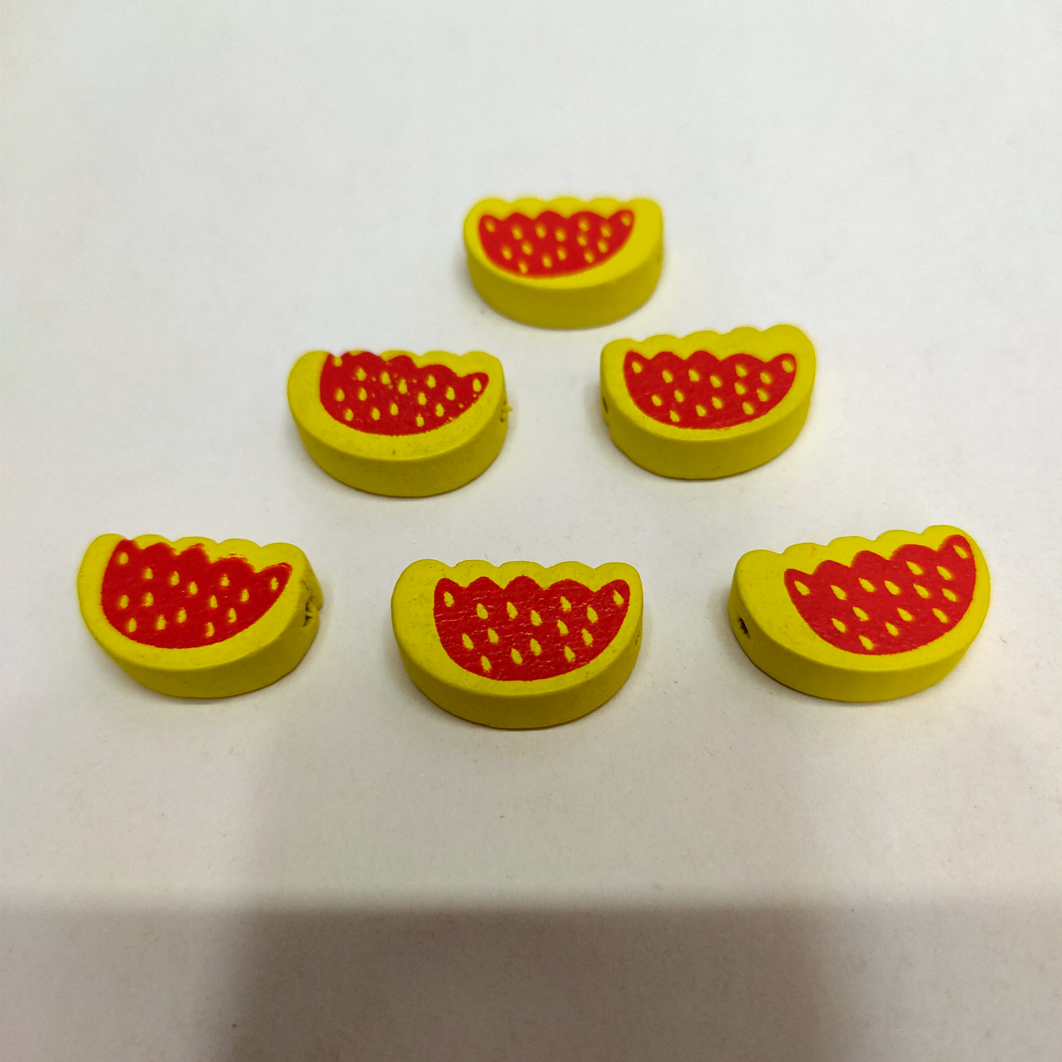 Manufacturers direct sales of wood accessories diy watermelon wood chips yellow