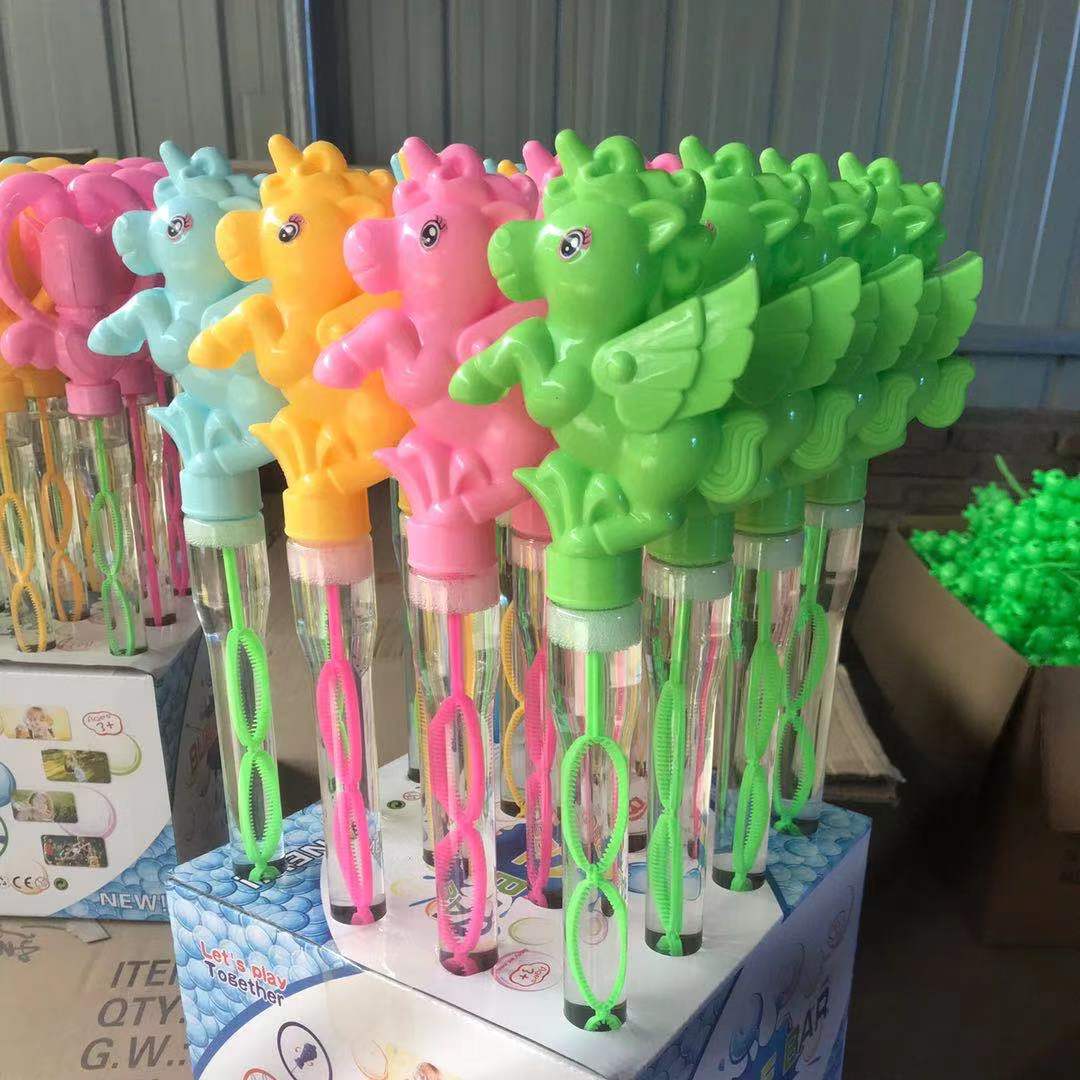 Wholesale bubble-blowing toys, angel bubble sticks with lights, bubble-blowing water details Picture