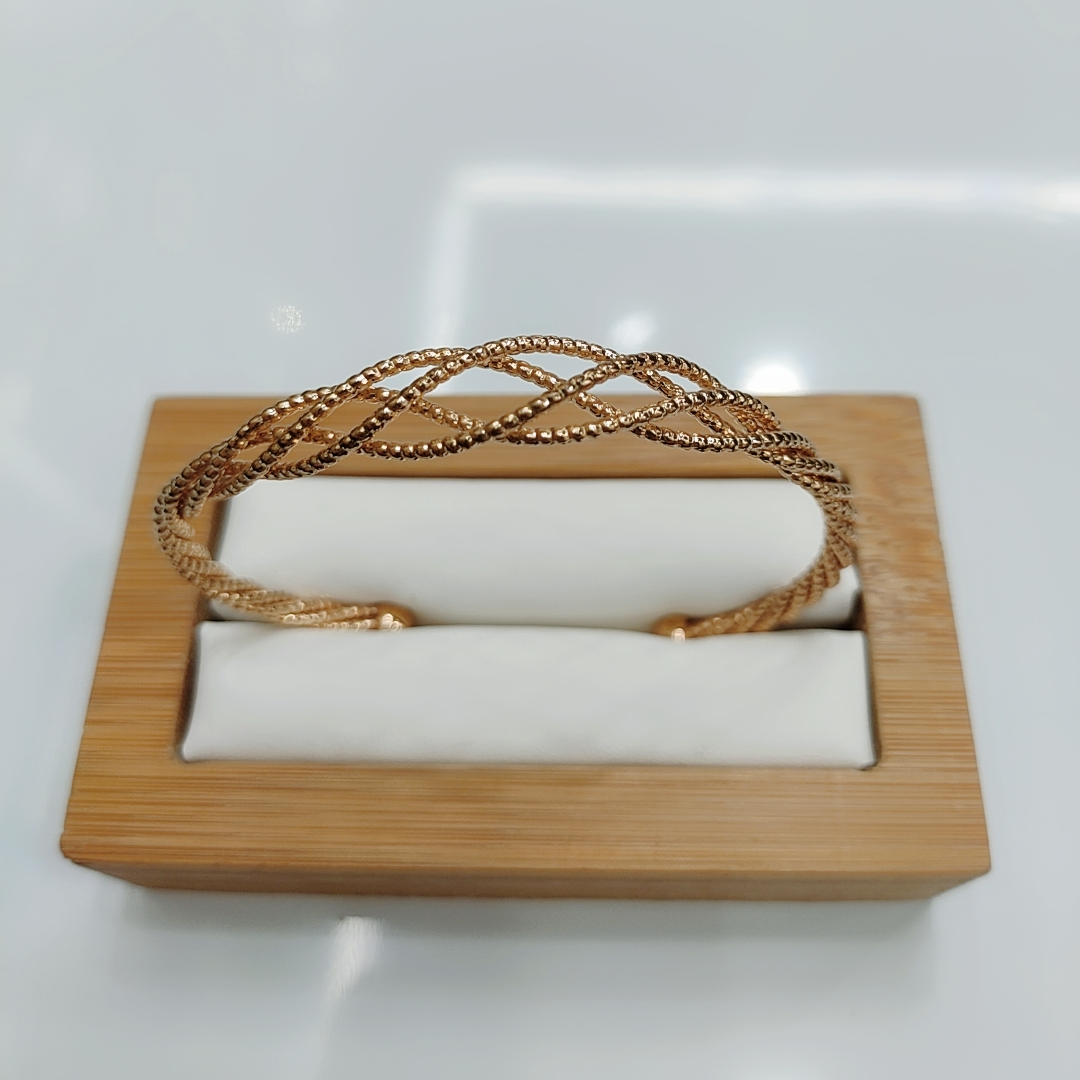 Fashion open copper bracelet Europe and the United States popular minimalist wind geometric winding bracelet women's net red tide hands