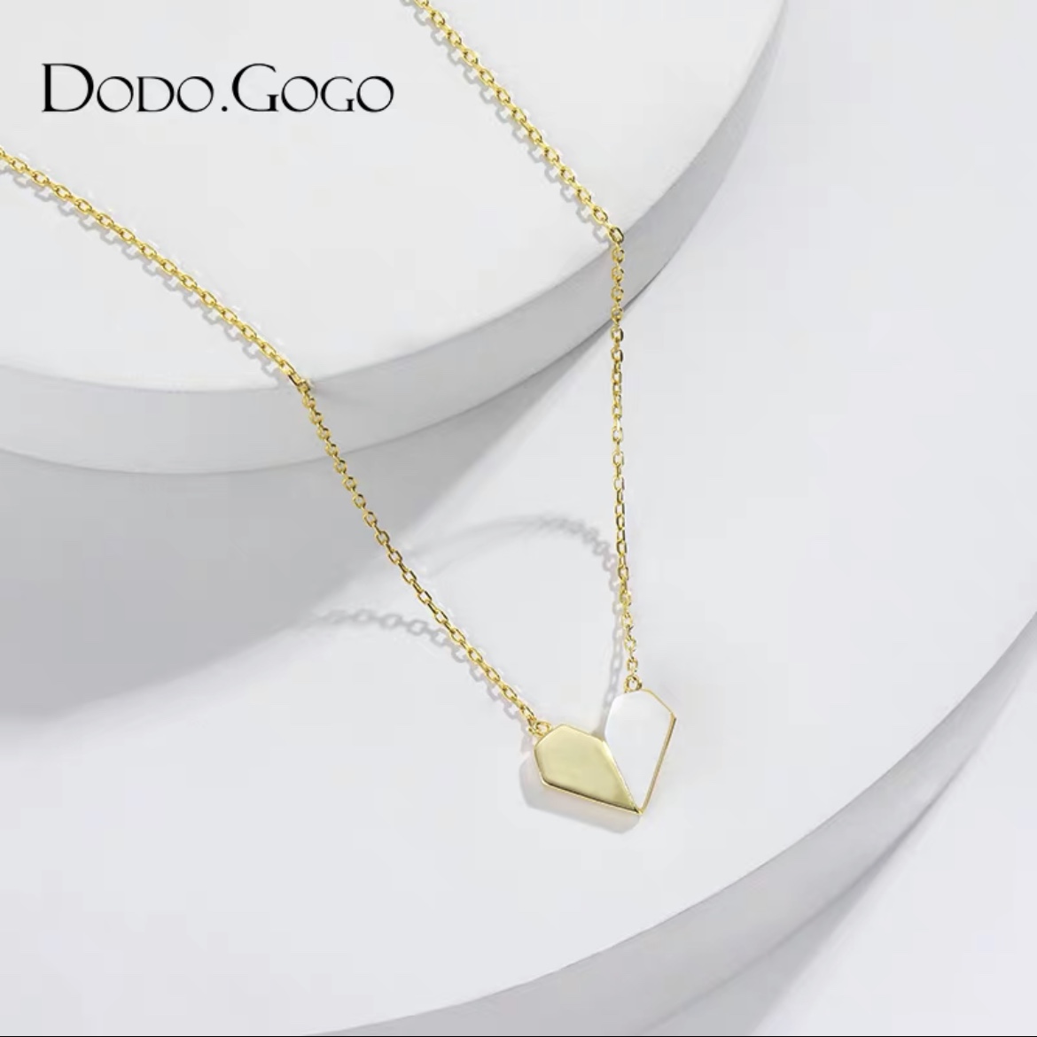 Paper heart collarbone chain