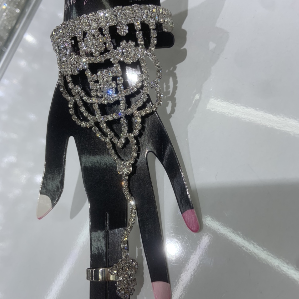 Rhinestone hand back chain 16