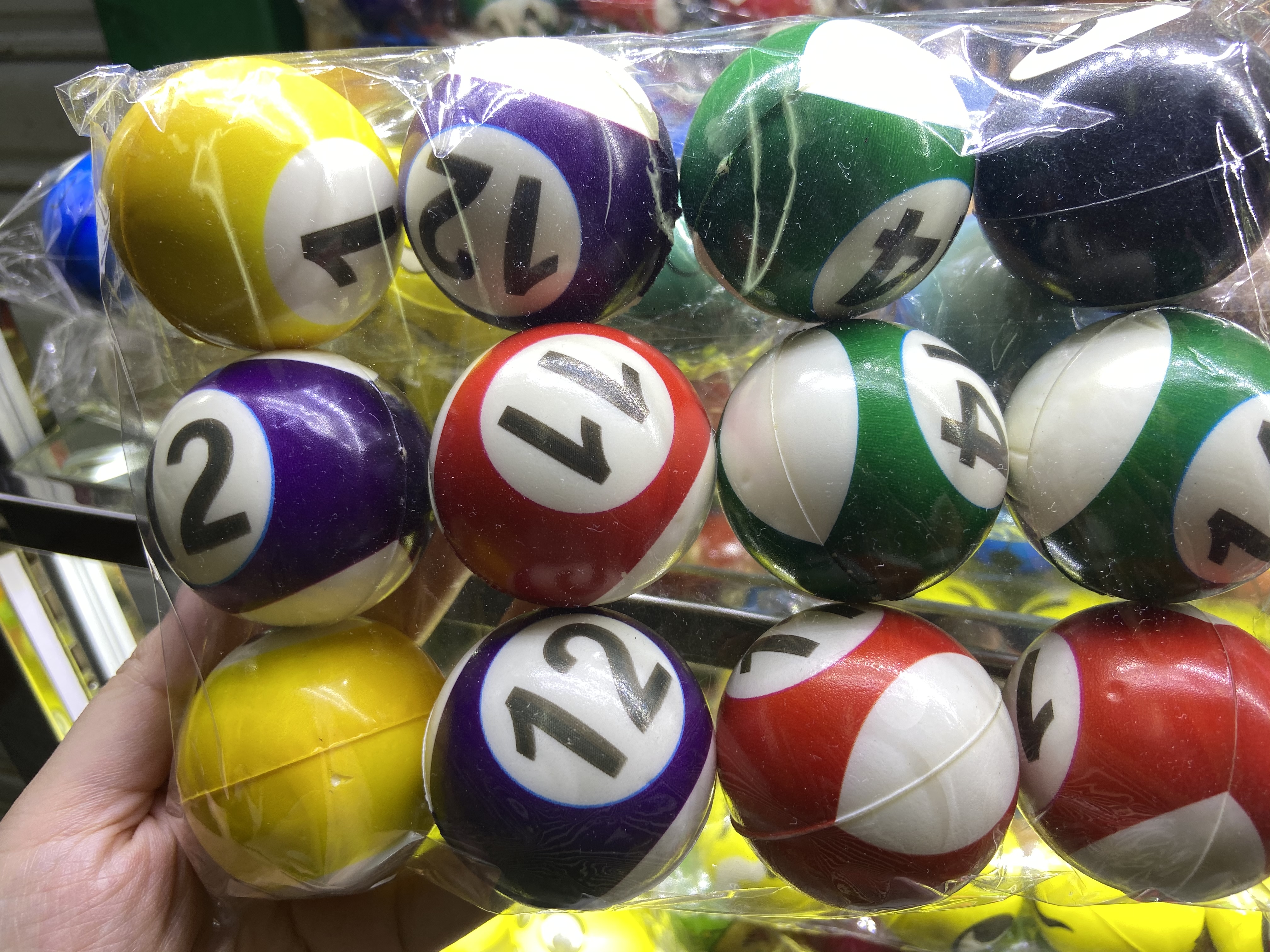 Factory direct sales 6.3 cm mixed combination 121 girls' and boys' toys Sponge balls Foam balls children's toys. 12/opp details Picture