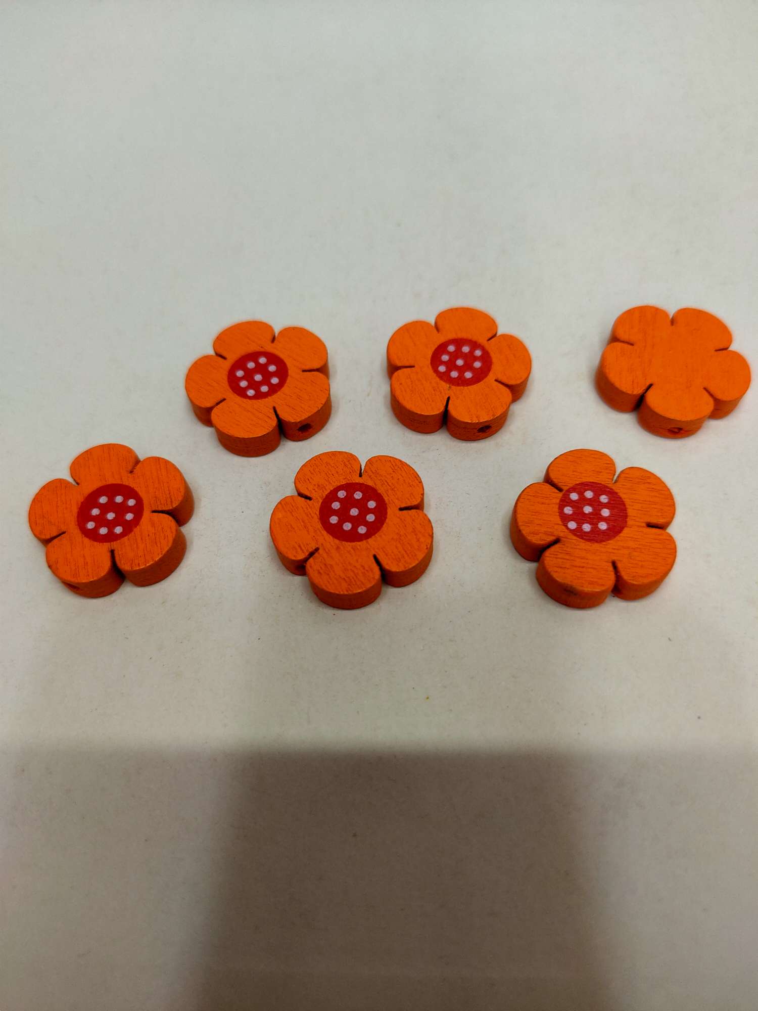 厂家直销木质配件 五叶花橘色细节图