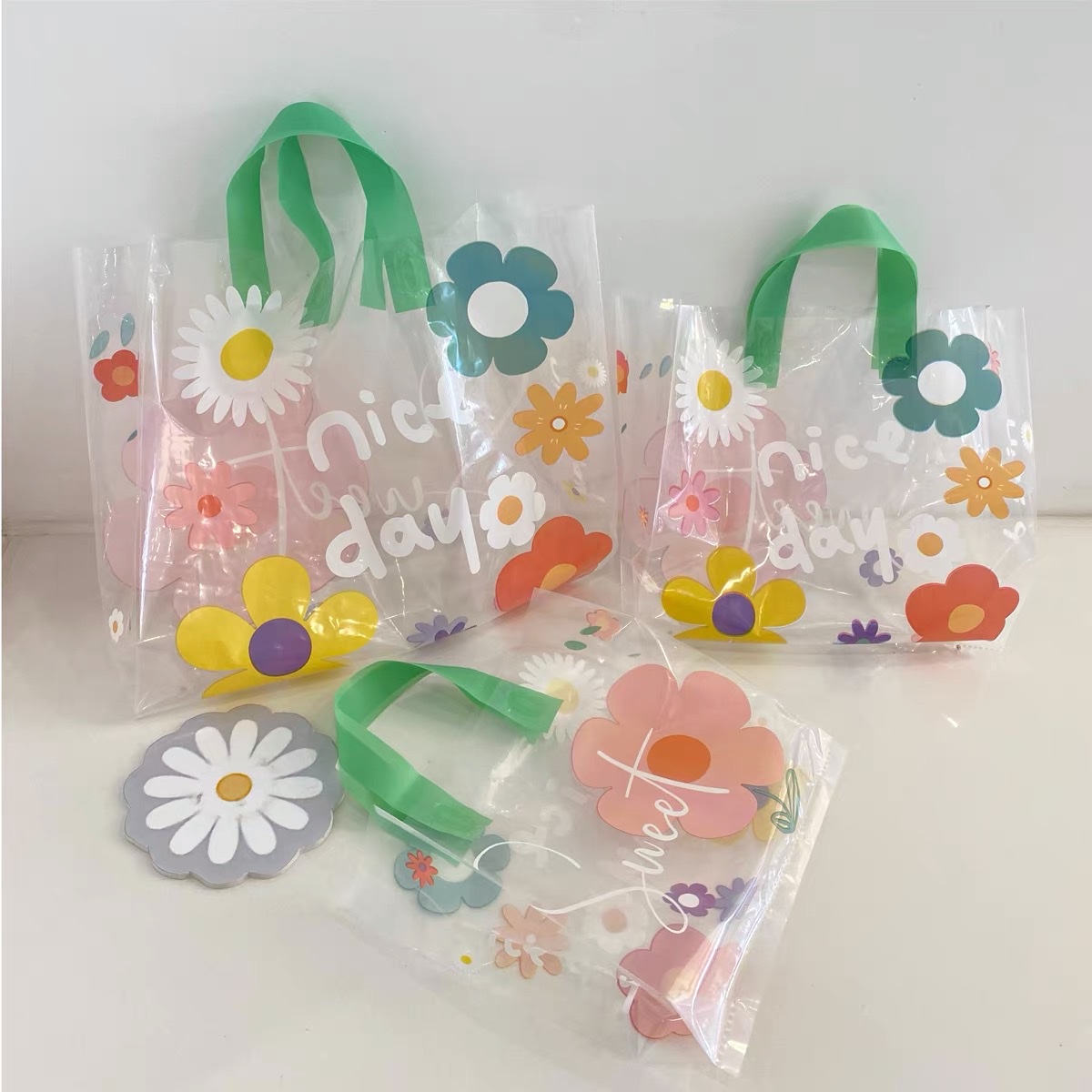 opp卷膜包装膜塑料膜印花卷膜礼品包装膜花草桃心图案可任意裁剪搭配花色图案鲜10详情2