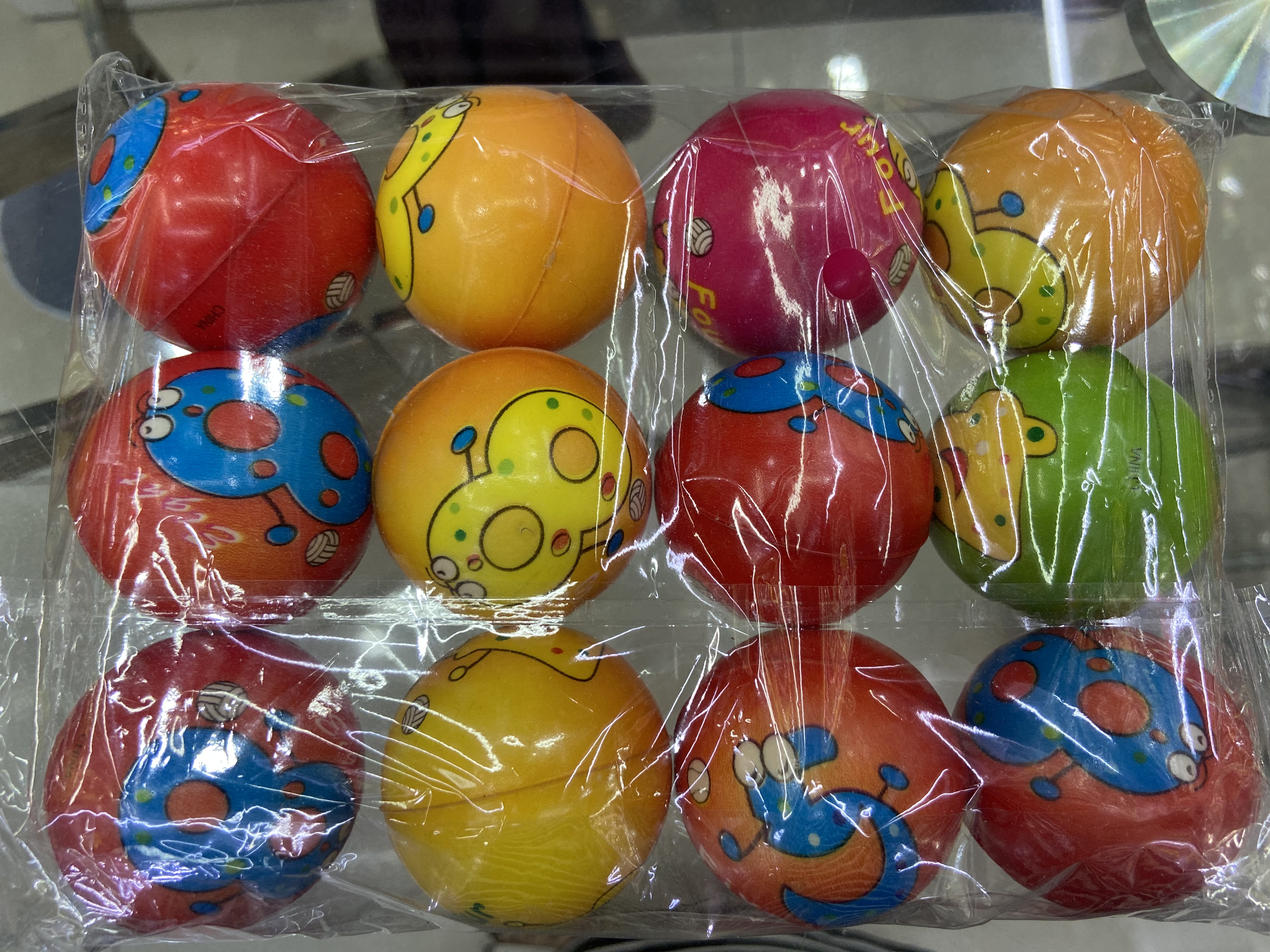 Factory direct sales 6.3 cm mixed combination 121 girls' and boys' toys Sponge balls Foam balls children's toys. 12/opp Application Scenario