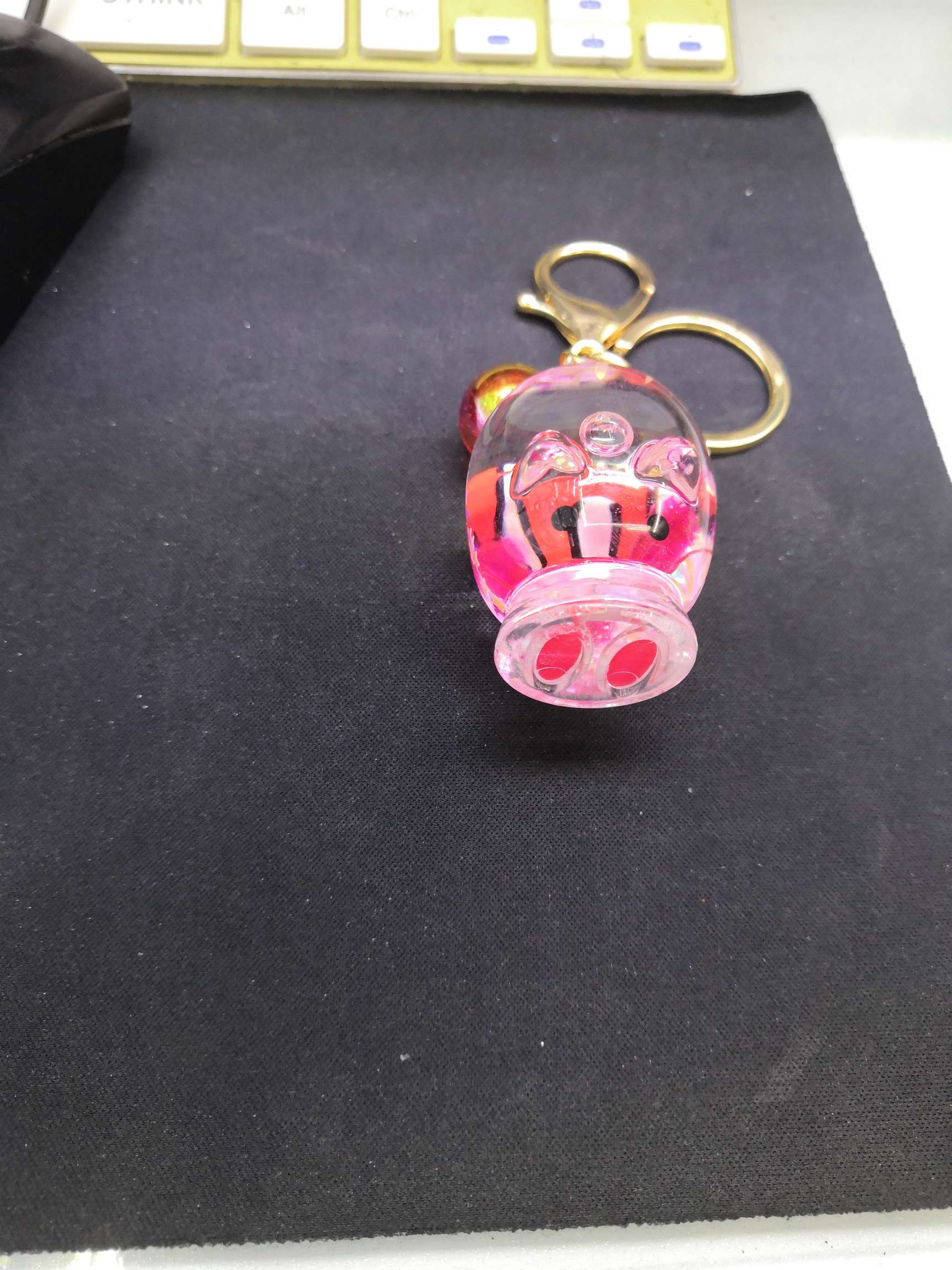 Fat pig keychain Item Picture