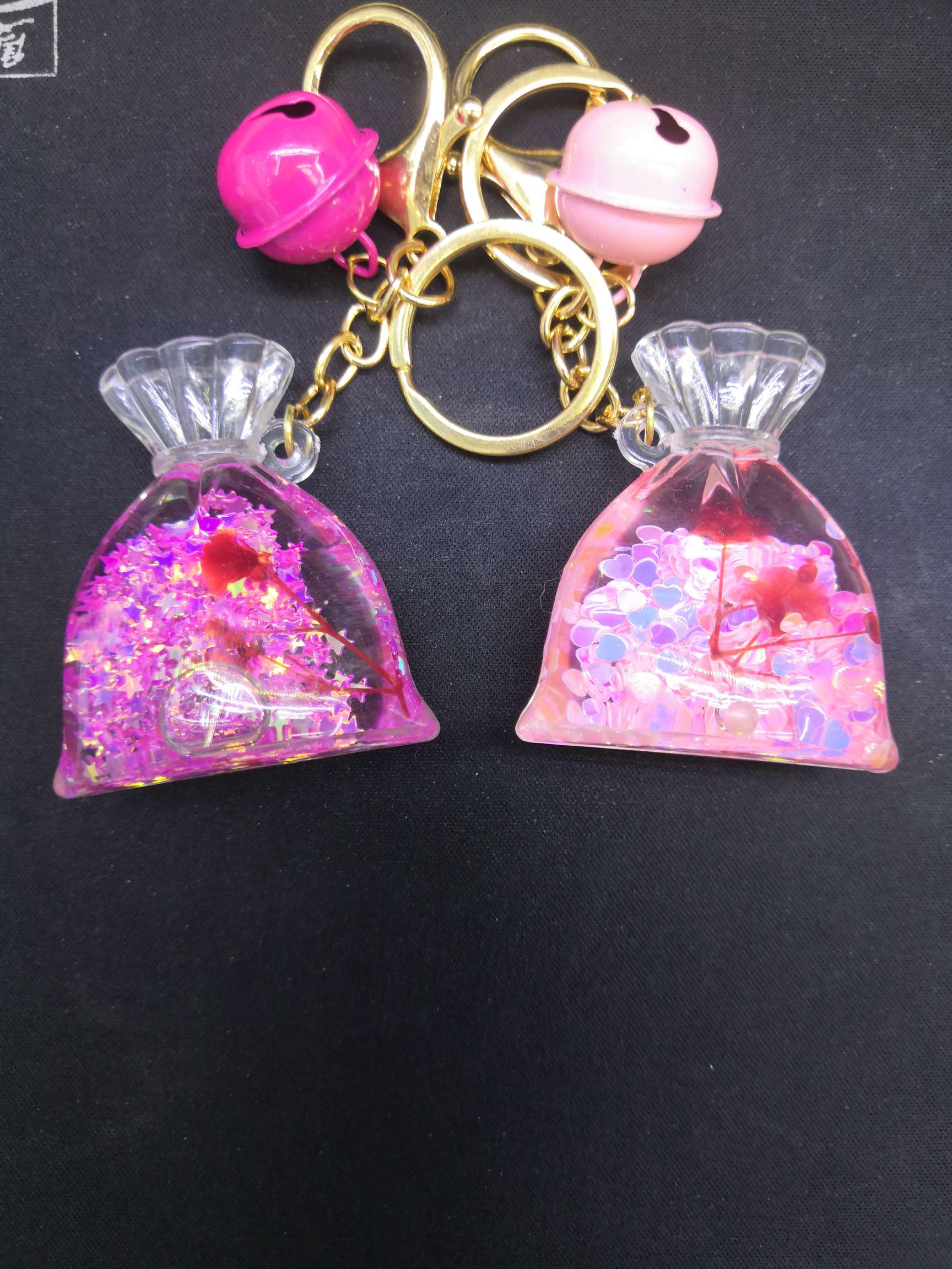 Oil bottle keychain 6 Specification image