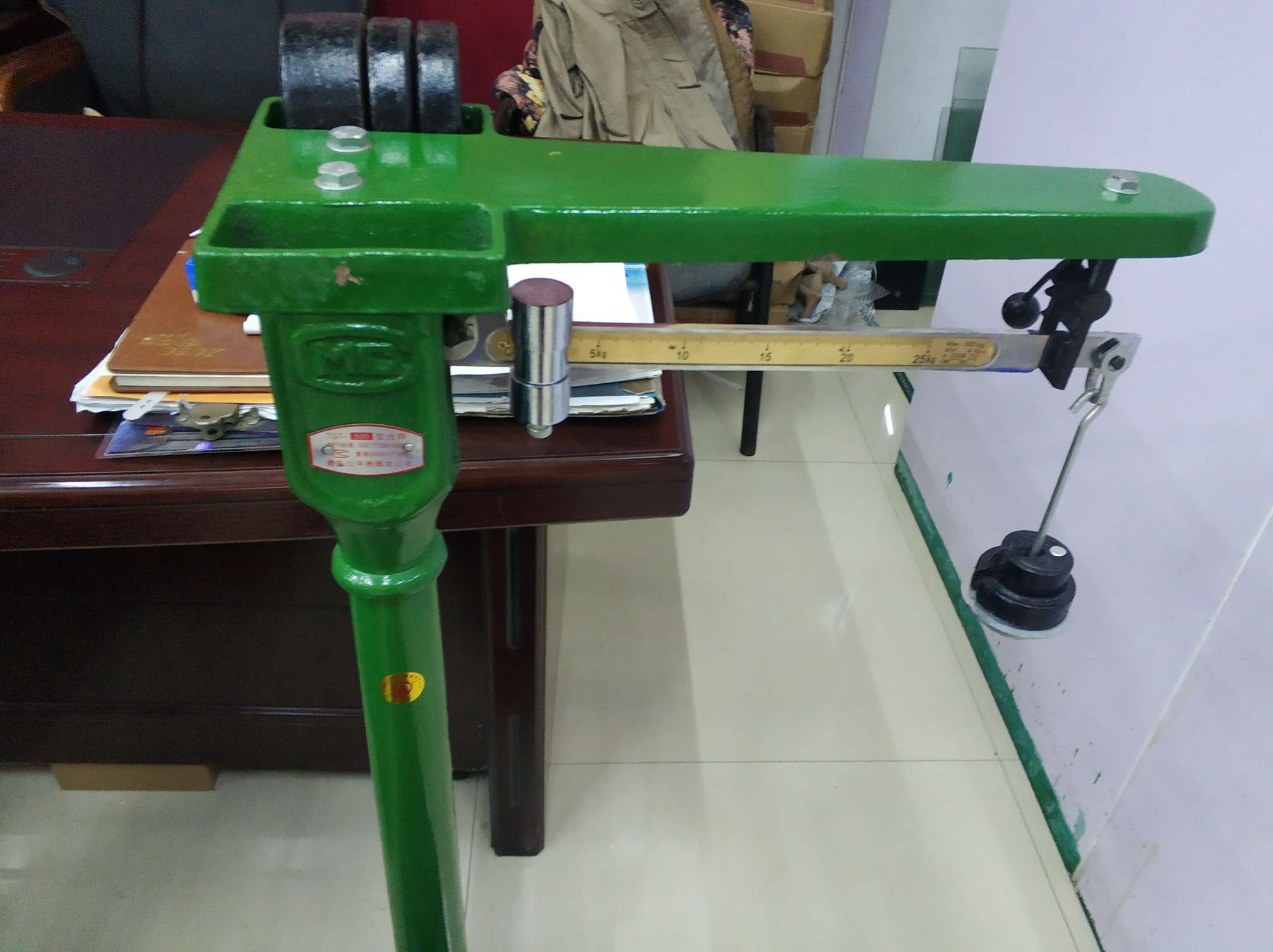 A 500kg scale details Picture