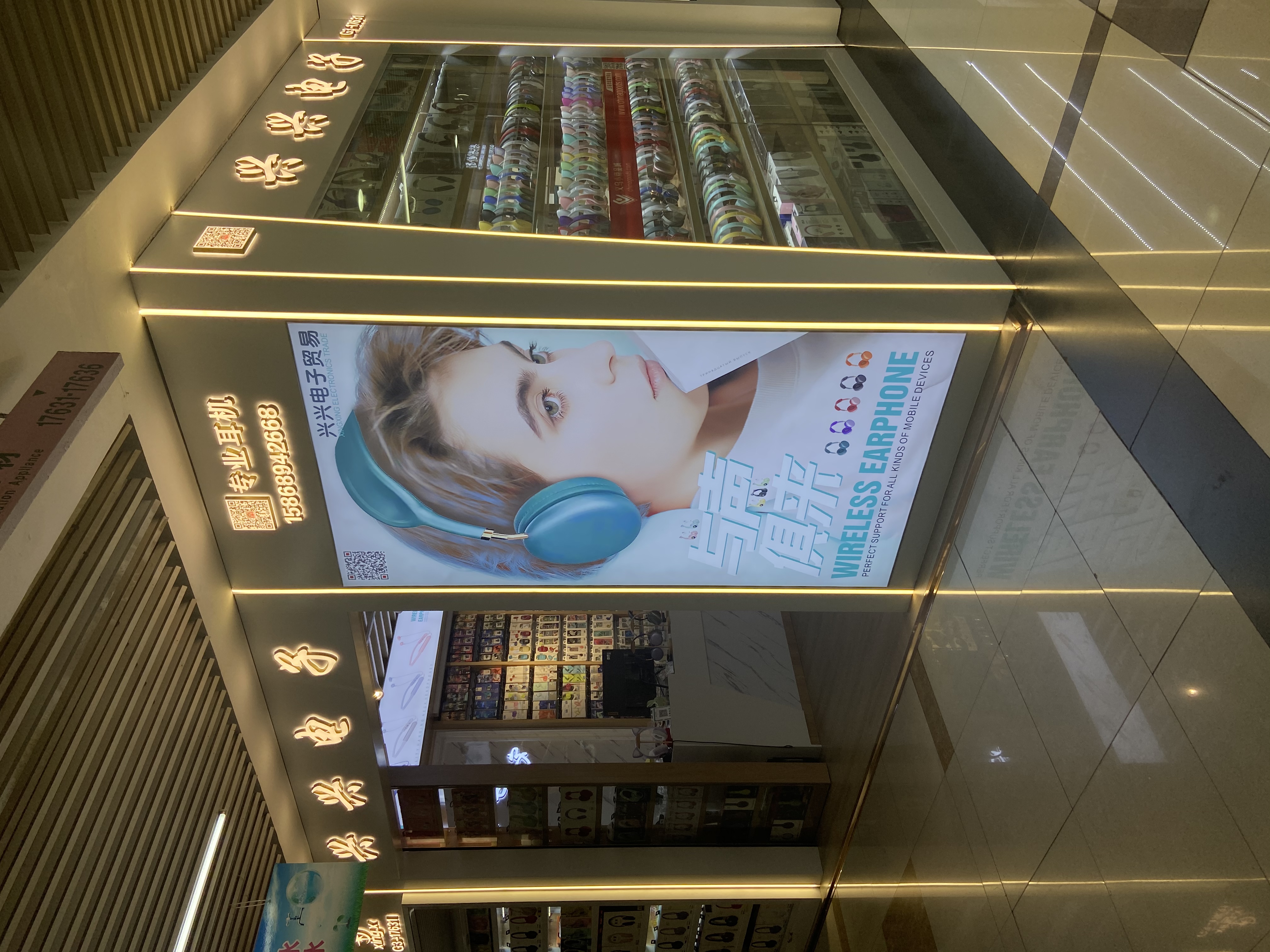 EV220 storage headphones, small headphones with microphone, in-ear earbuds detail image 11